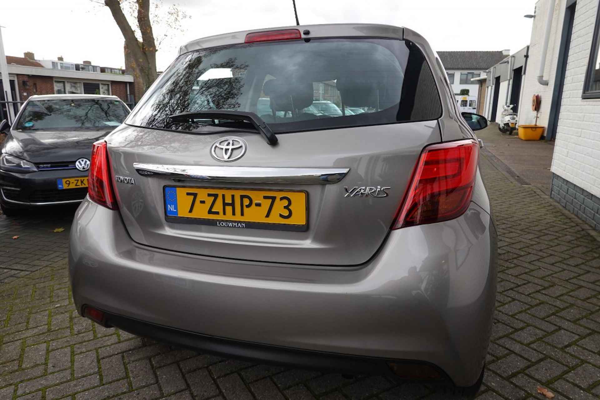 TOYOTA Yaris 1.0 VVT-I ASPIRATION Clima Navi Camera 5 drs - 21/23