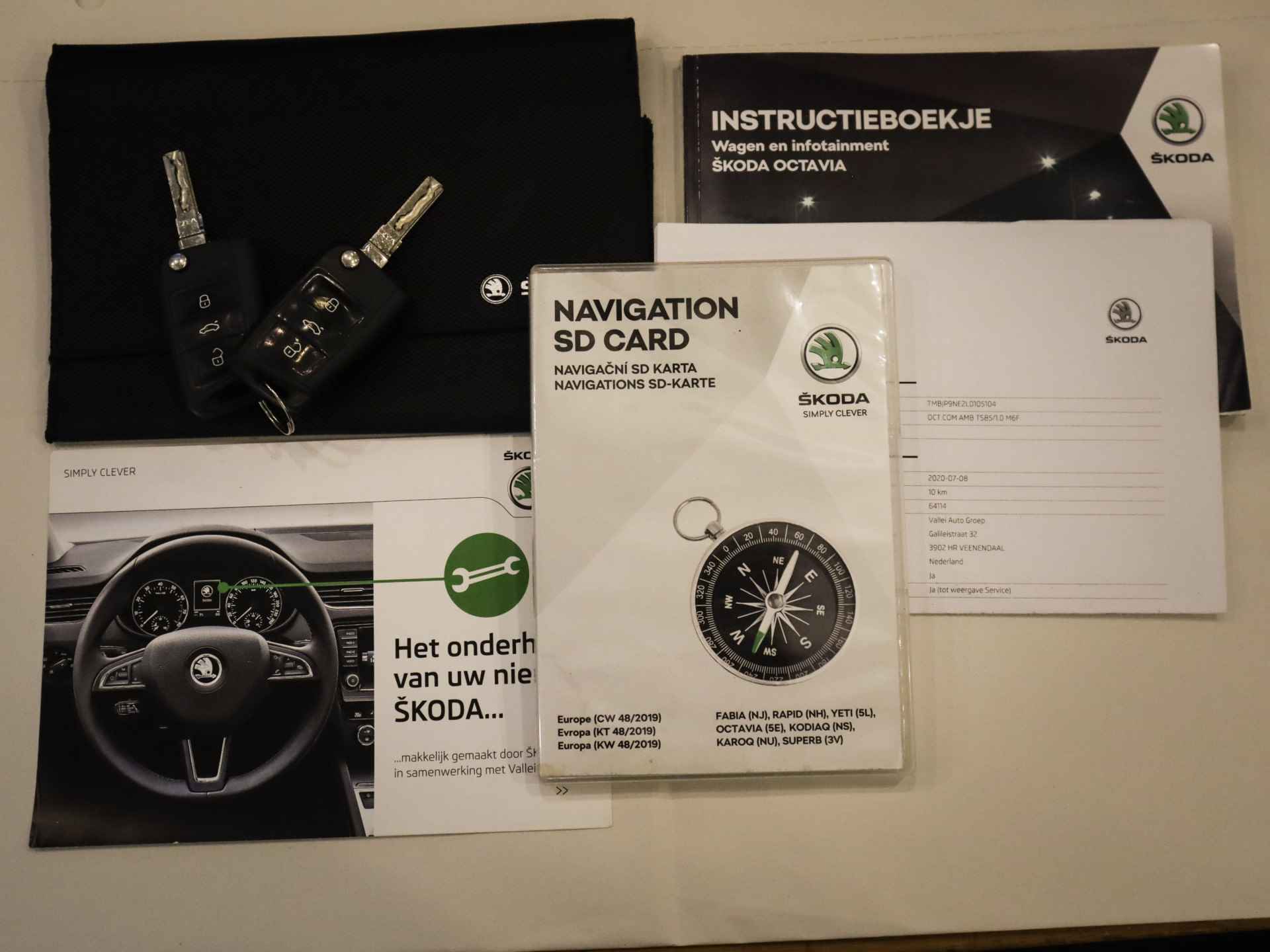 Škoda Octavia Combi 1.0 TSI Greentech Business Edition (116 PK) 1e-Eig, Keurig-Onderh, 12-Mnd-BOVAG, NL-Auto, Leer, Navigatie/Apple-Carplay/Android-Auto, Cruisecontrol, Licht-Zicht-Pakket, Parkeersensoren, Stoelverwarming, Airco, DAB Lm-Velgen-17-Inch, Privacy-Glas - 21/36