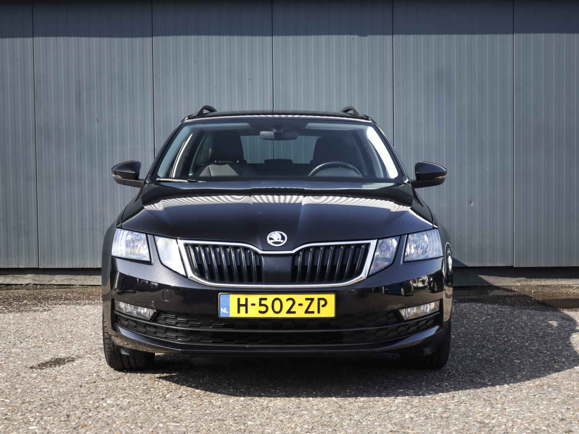 Škoda Octavia Combi 1.0 TSI Greentech Business Edition (116 PK) 1e-Eig, Keurig-Onderh, 12-Mnd-BOVAG, NL-Auto, Leer, Navigatie/Apple-Carplay/Android-Auto, Cruisecontrol, Licht-Zicht-Pakket, Parkeersensoren, Stoelverwarming, Airco, DAB Lm-Velgen-17-Inch, Privacy-Glas - 23/36