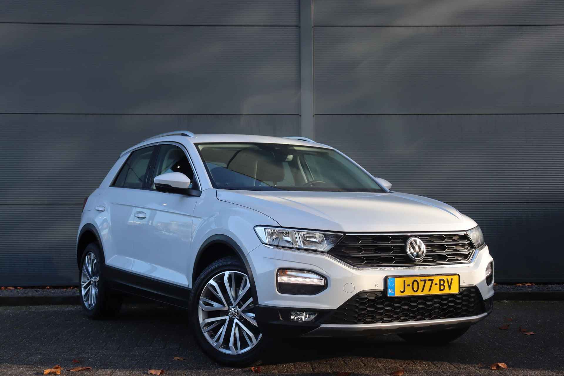 Volkswagen T-Roc 1.0 TSI Style Business / Navi / Stoelverwarming / Virtual Dashboard / - 3/34