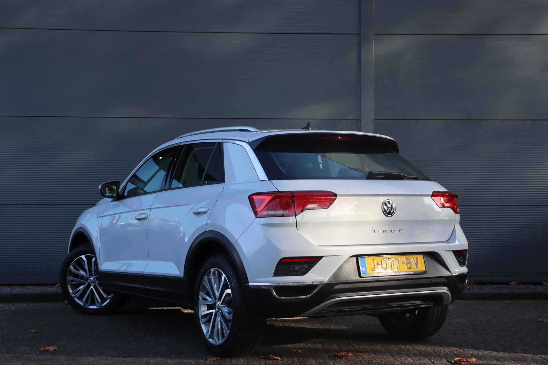 Volkswagen T-Roc 1.0 TSI Style Business / Navi / Stoelverwarming / Virtual Dashboard / - 4/34