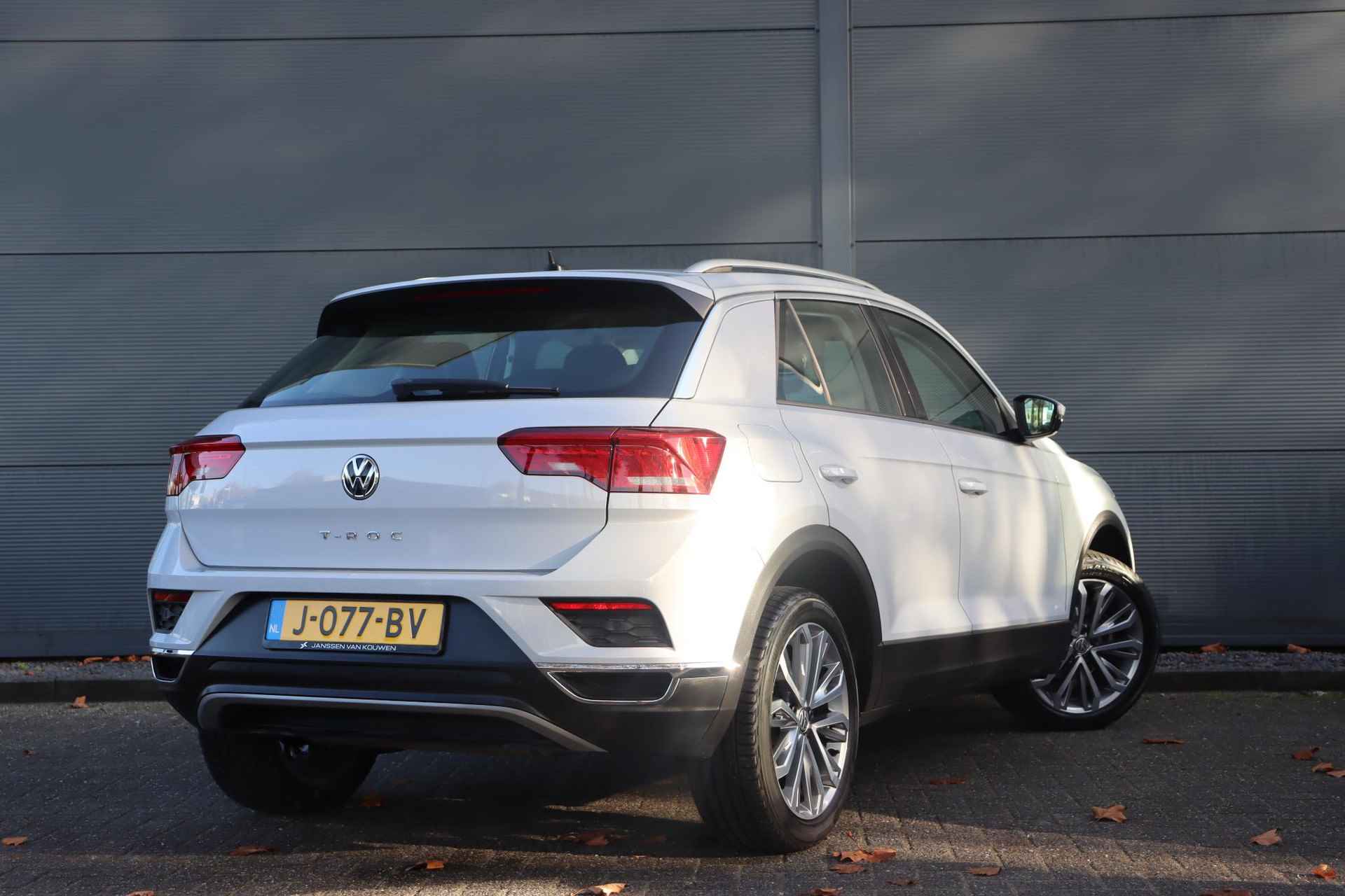 Volkswagen T-Roc 1.0 TSI Style Business / Navi / Stoelverwarming / Virtual Dashboard / - 6/34