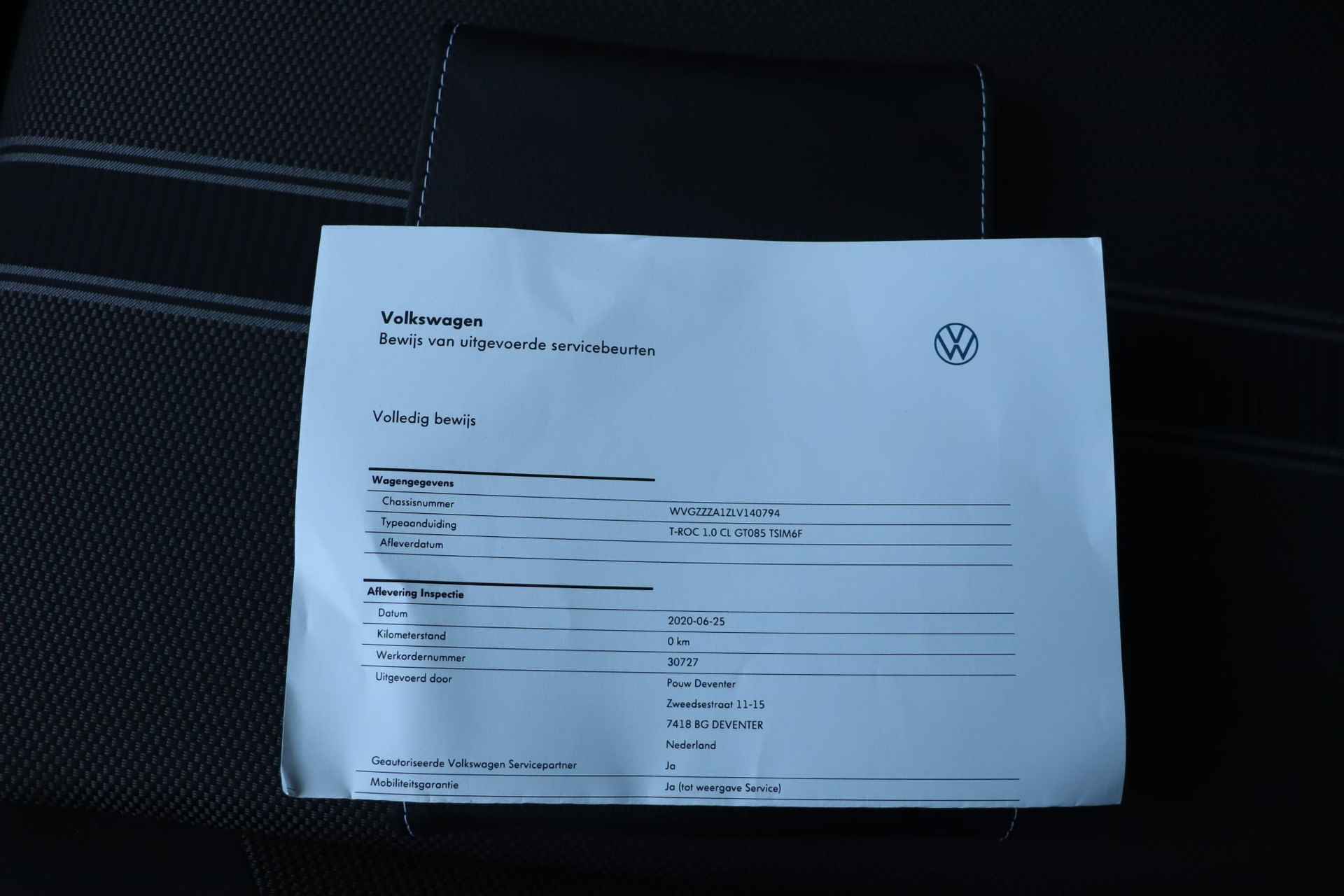 Volkswagen T-Roc 1.0 TSI Style Business / Navi / Stoelverwarming / Virtual Dashboard / - 28/34