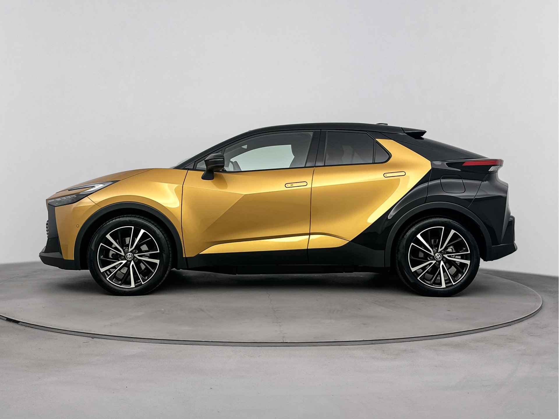 Toyota C-HR 2.0 Plug-in Hybrid 220 Première Edition - 4/41