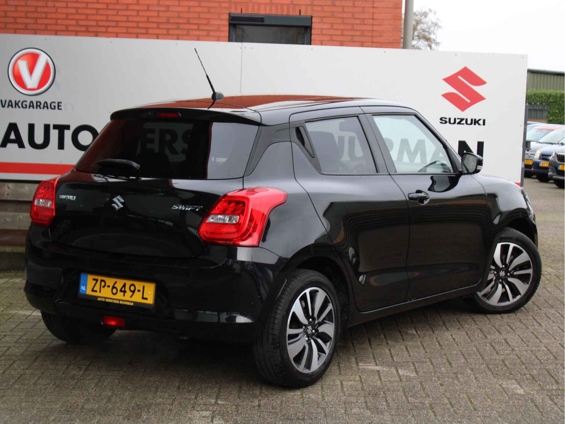 Suzuki Swift 1.0 Style 112PK Automaat Adaptieve Cruise en Climate Control, Carplay/Android Auto, Navigatie - 4/45