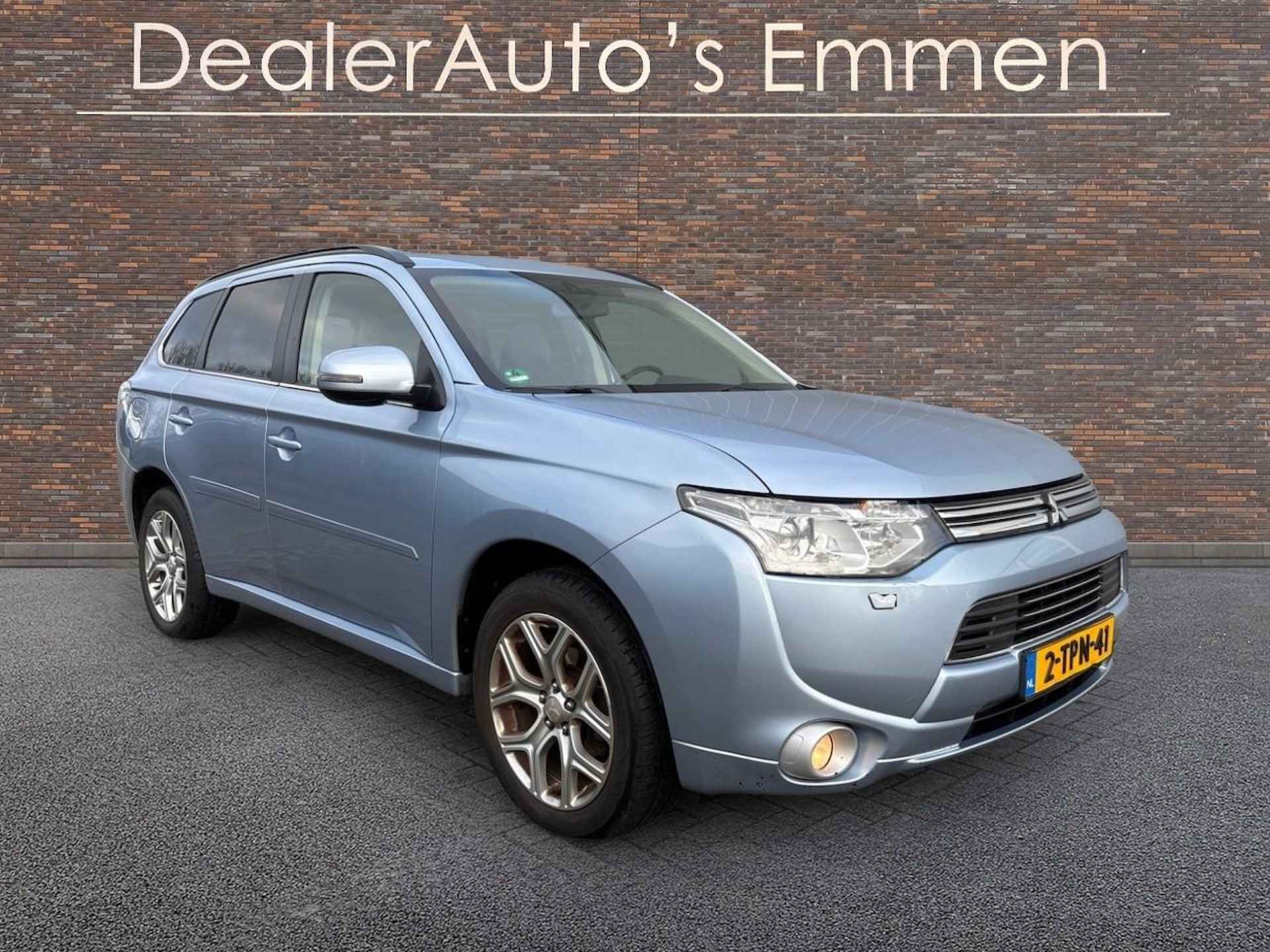 Mitsubishi Outlander 2.0 PHEV Instyle LEDER SCHUIFDAK NAVIGATIE LMV - 1/14