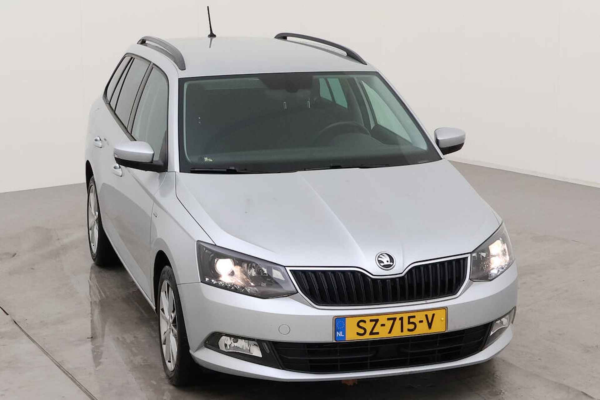 Škoda Fabia Combi 1.0 TSI Clever Metallic/ Airco/ Navi/ Parkeersensor A/ 16 lmv - 6/16