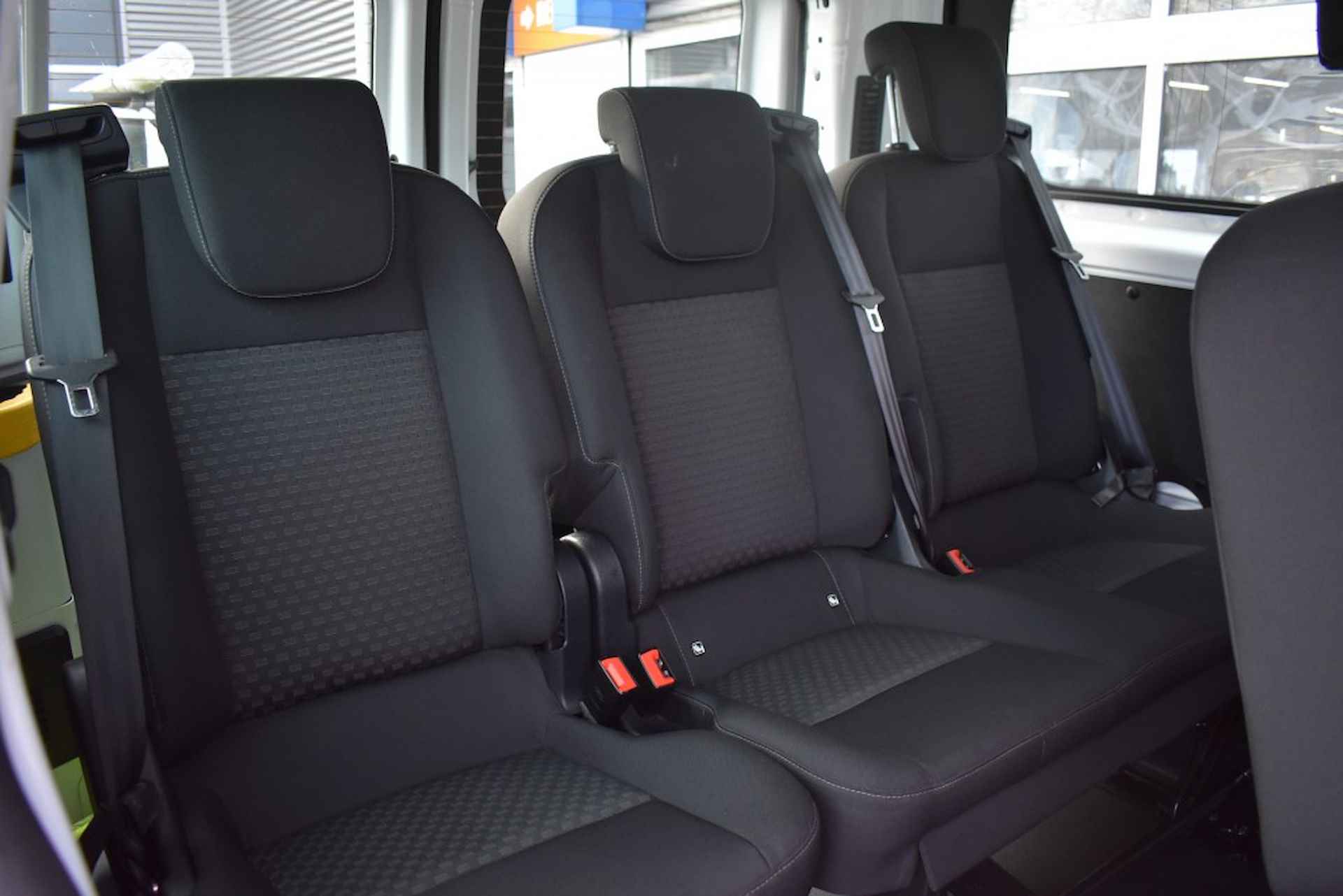 FORD Transit Custom BENZINE PLUG-IN HYBRIDE / 9 PERSOONS / AUTOMAAT / - 10/27