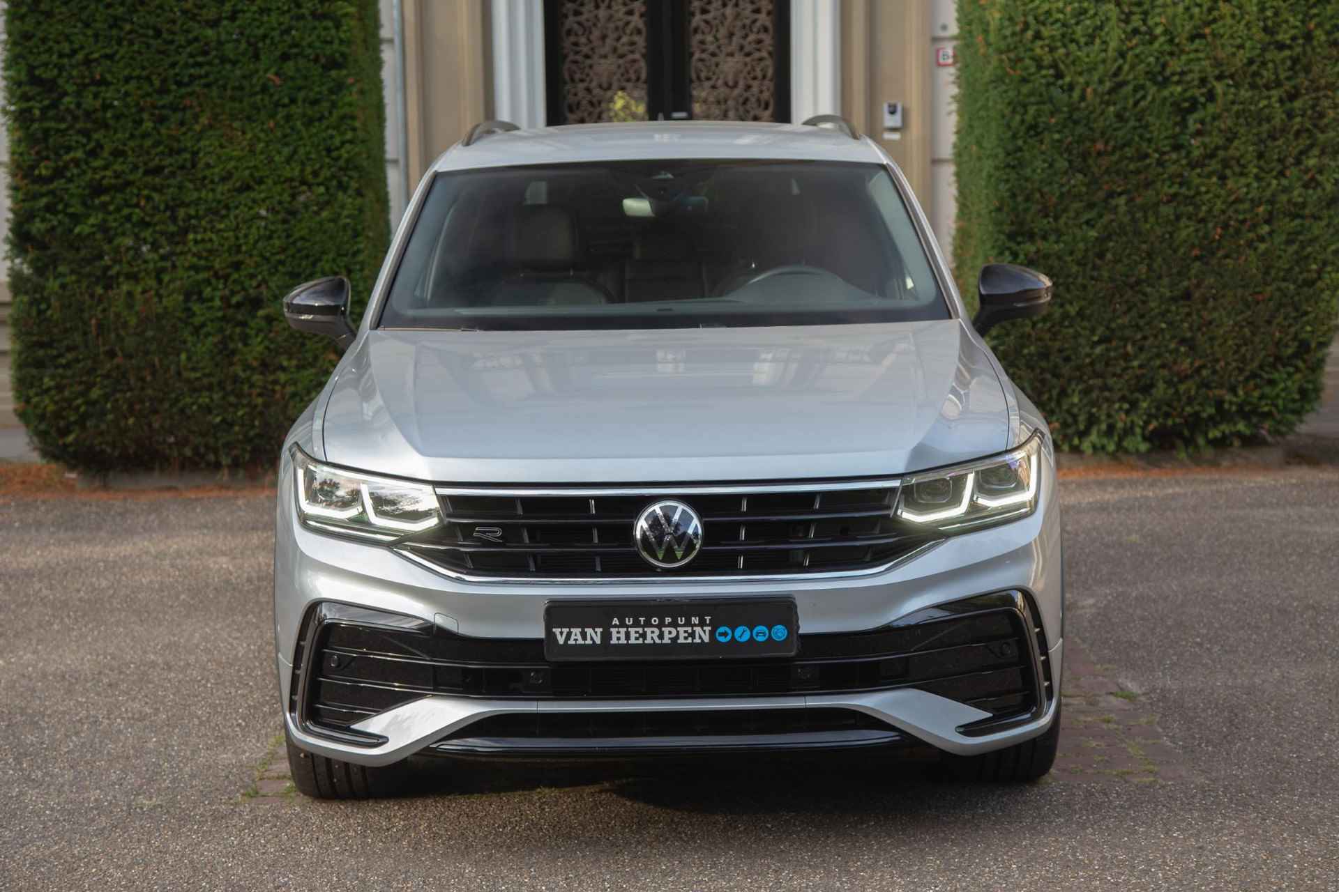 Volkswagen Tiguan 1.4 TSI eHybrid R-Line Business Trekhaak | DCC | Camera | Winter Pack - 7/57