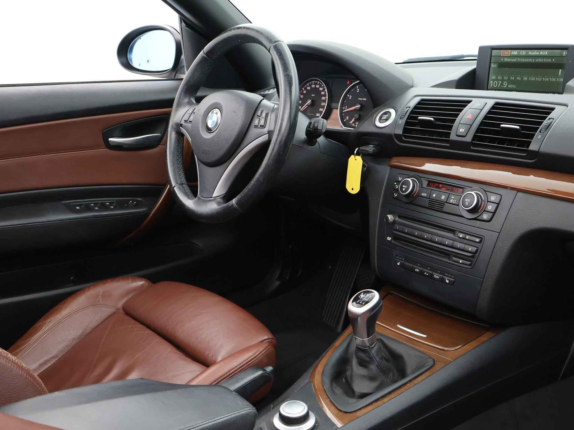 BMW 1-serie Cabrio 120i 170 PK + LEDER SPORTINT. / STOELVERW. / XENON / NAVIGATIE - 5/36