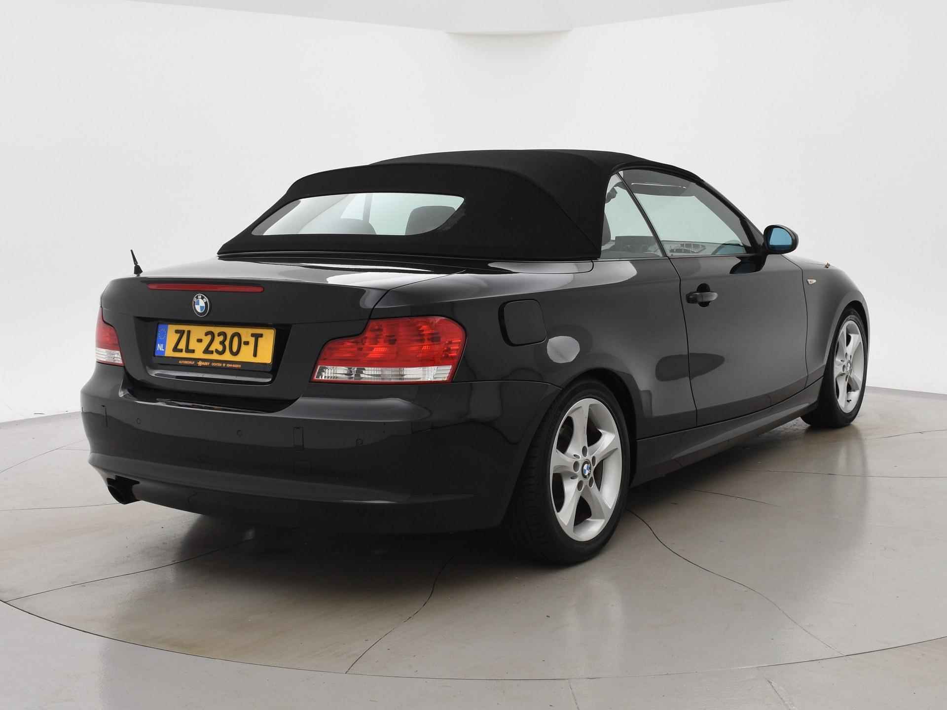 BMW 1-serie Cabrio 120i 170 PK + LEDER SPORTINT. / STOELVERW. / XENON / NAVIGATIE - 23/36