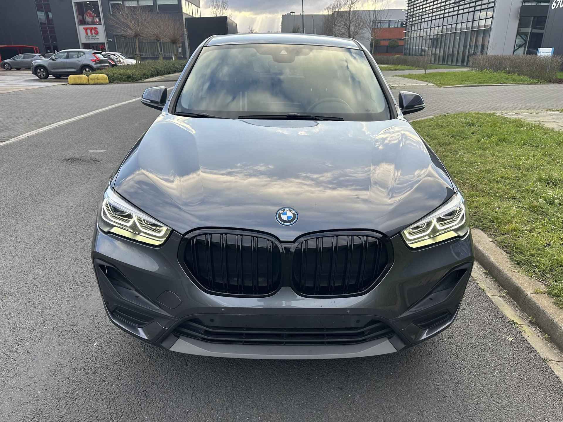 BMW X1 xDrive25e Executive - 5/17