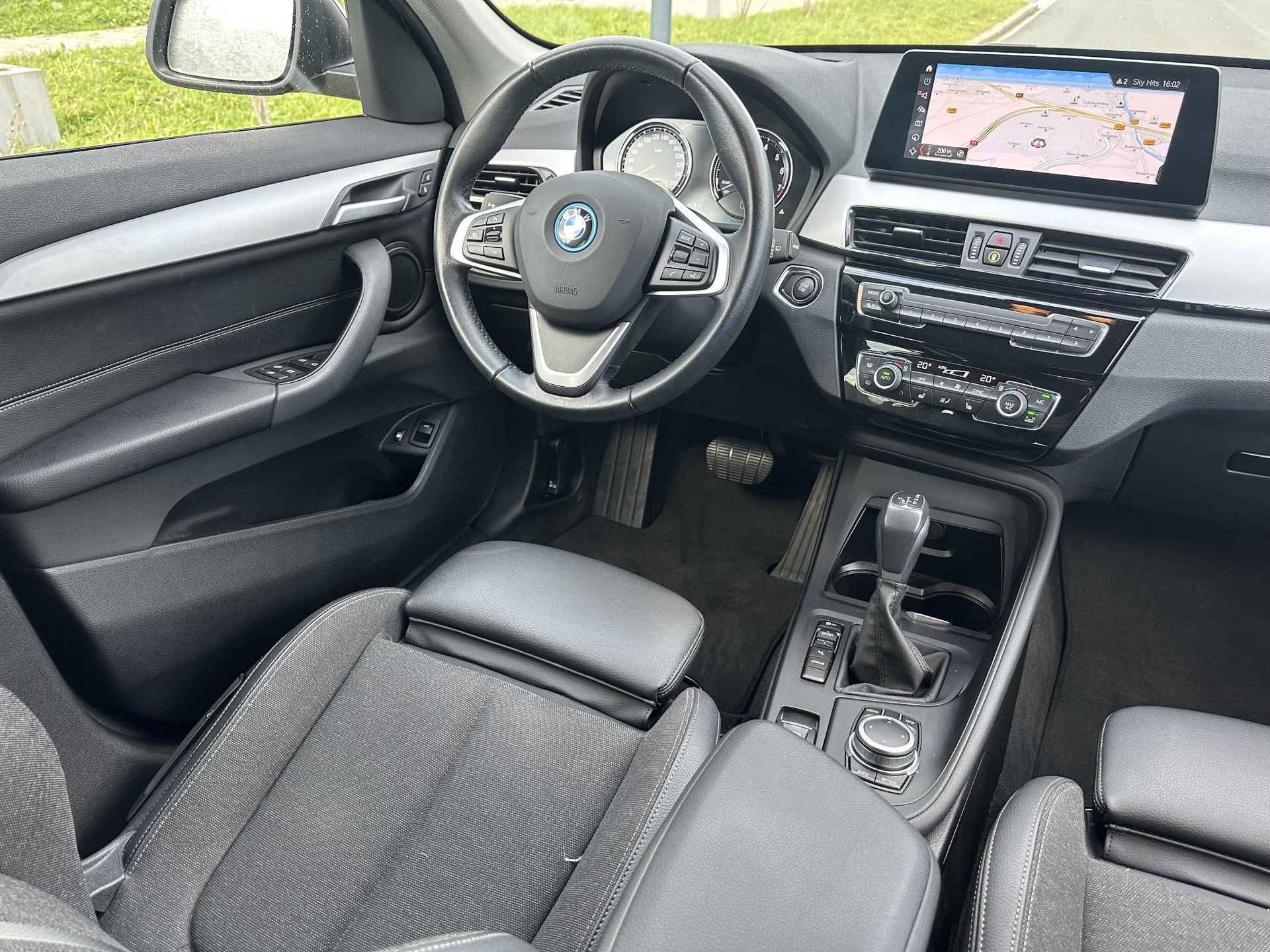 BMW X1 xDrive25e Executive - 13/17