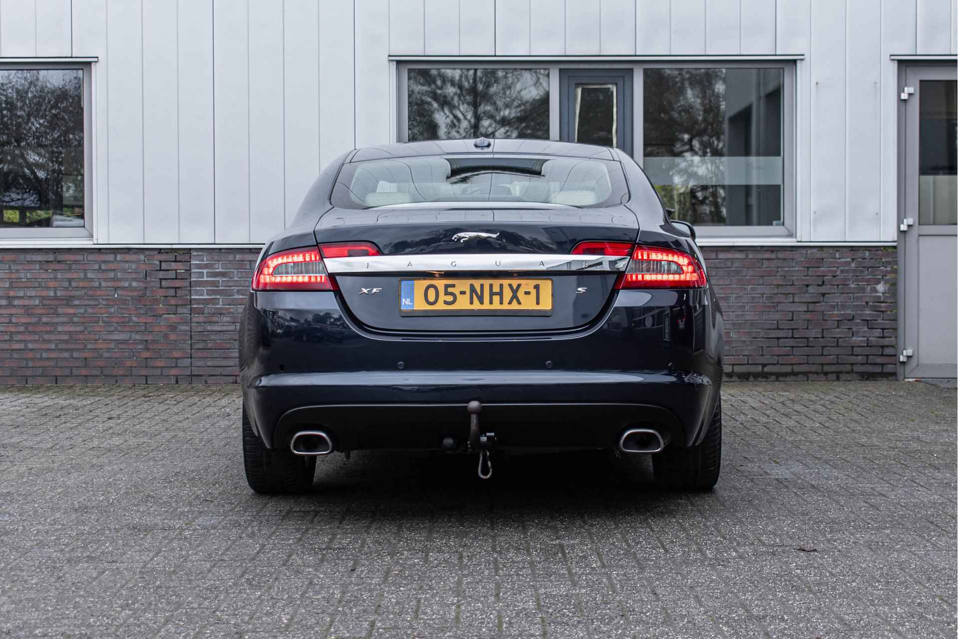 Jaguar XF 3.0D S V6 Luxury - 8/27