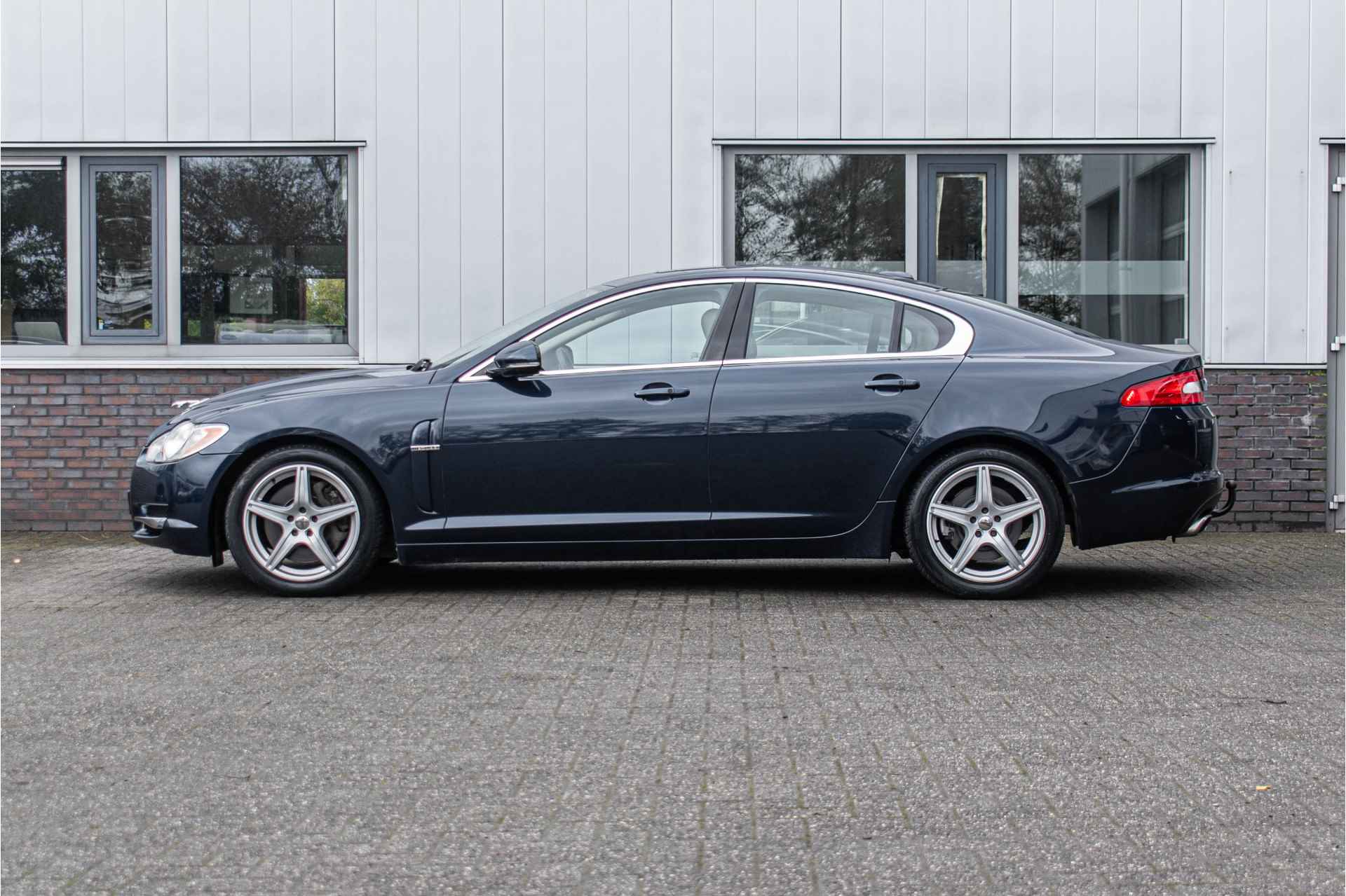 Jaguar XF 3.0D S V6 Luxury - 11/27