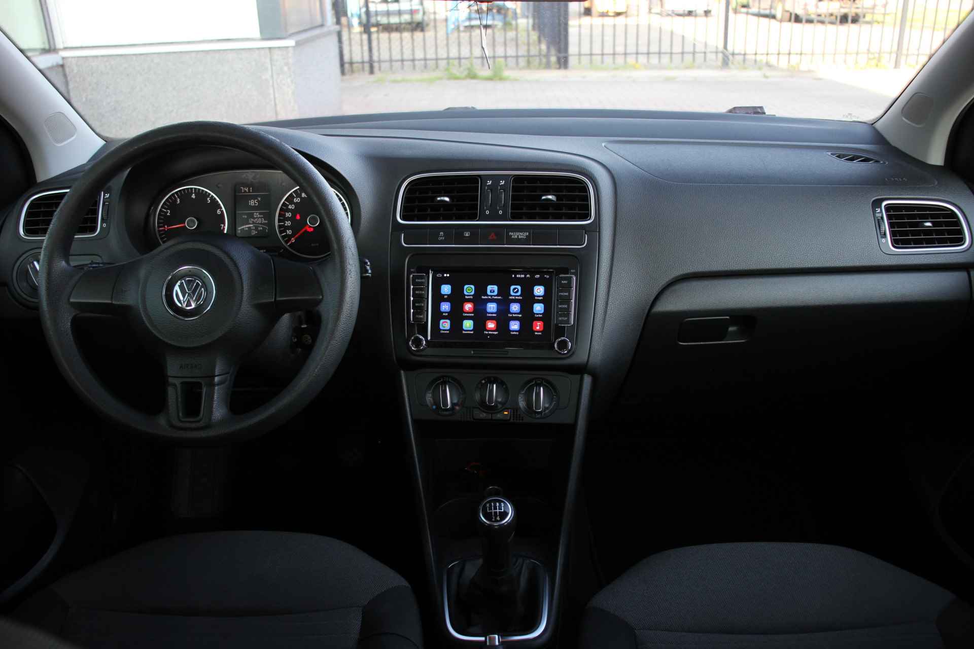 Volkswagen Polo 1.2-12V Comfortline | Climate & Cruise Control | App-Connect - 9/25