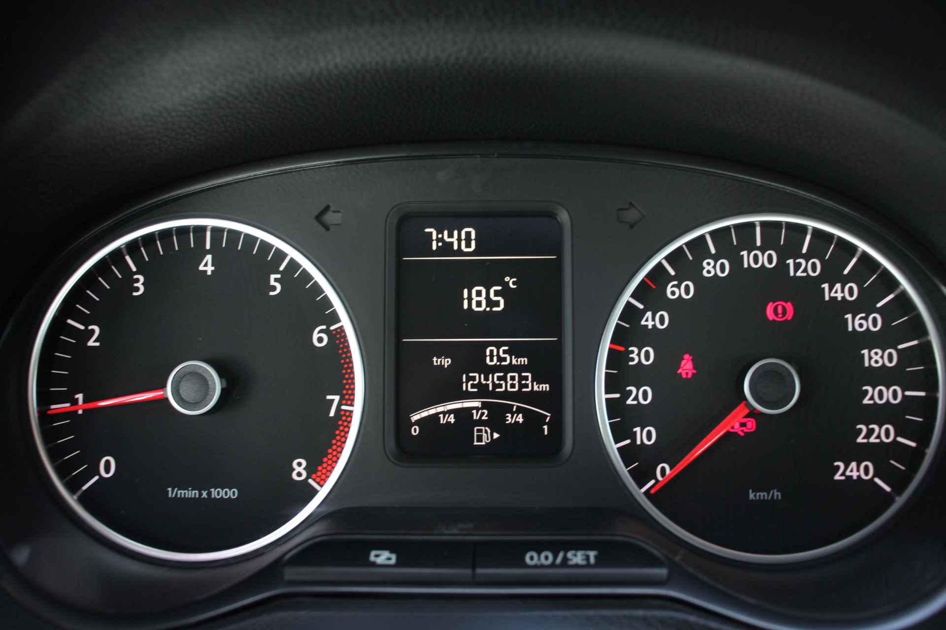 Volkswagen Polo 1.2-12V Comfortline | Climate & Cruise Control | App-Connect - 19/25