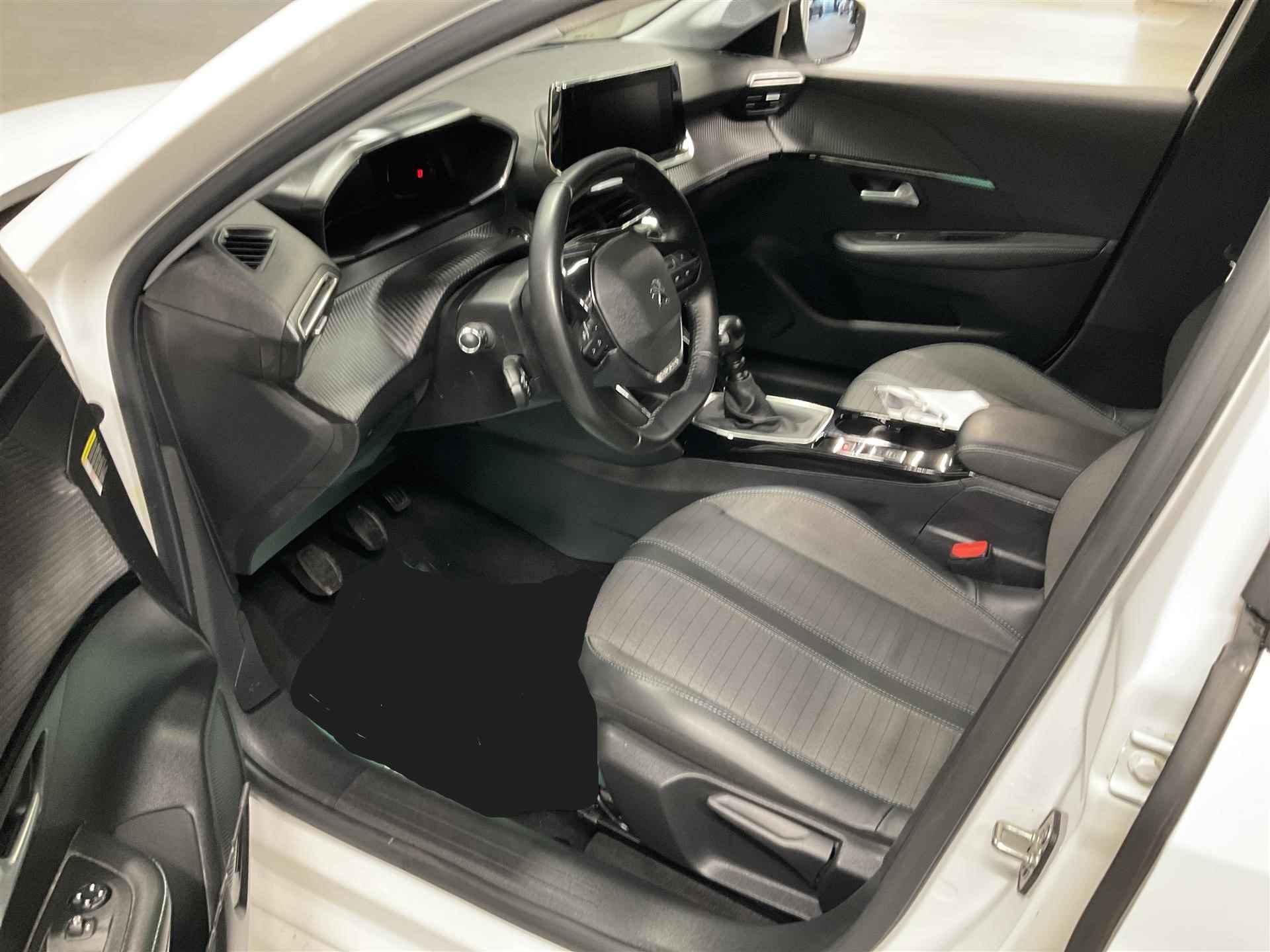 Peugeot 208 1.2 100PK Allure | Camera | Leder/Stof | Airco | LED | Parkeersensoren | Bluetooth | DAB | Apple/Android Carplay | 16" Lichtmeta - 4/16