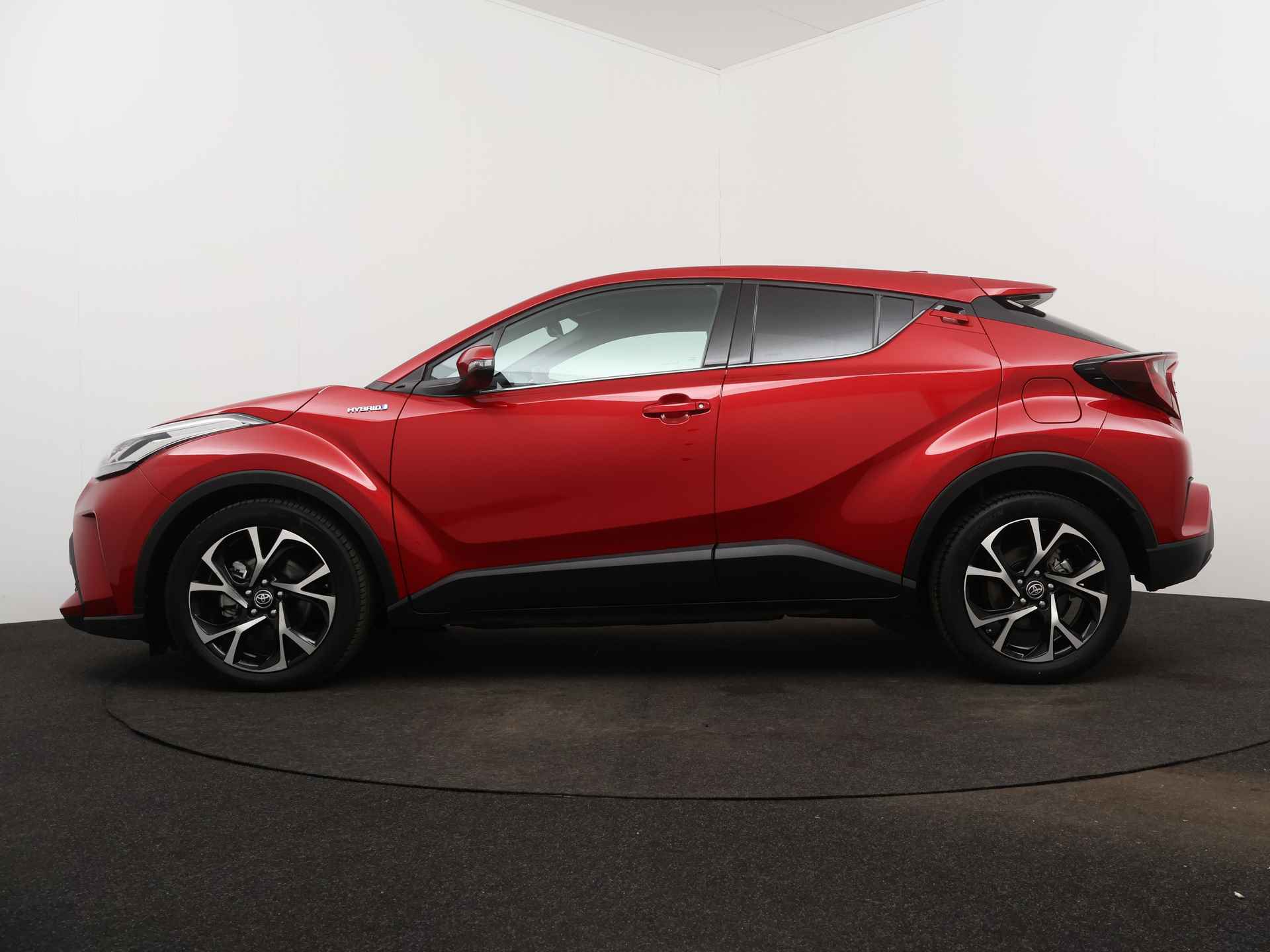 Toyota C-HR 1.8 Hybrid Dynamic Limited | Parkeersensoren | LM velgen | Stoelverwarming | Cruise Control Adaptief | Climate Control | - 4/45