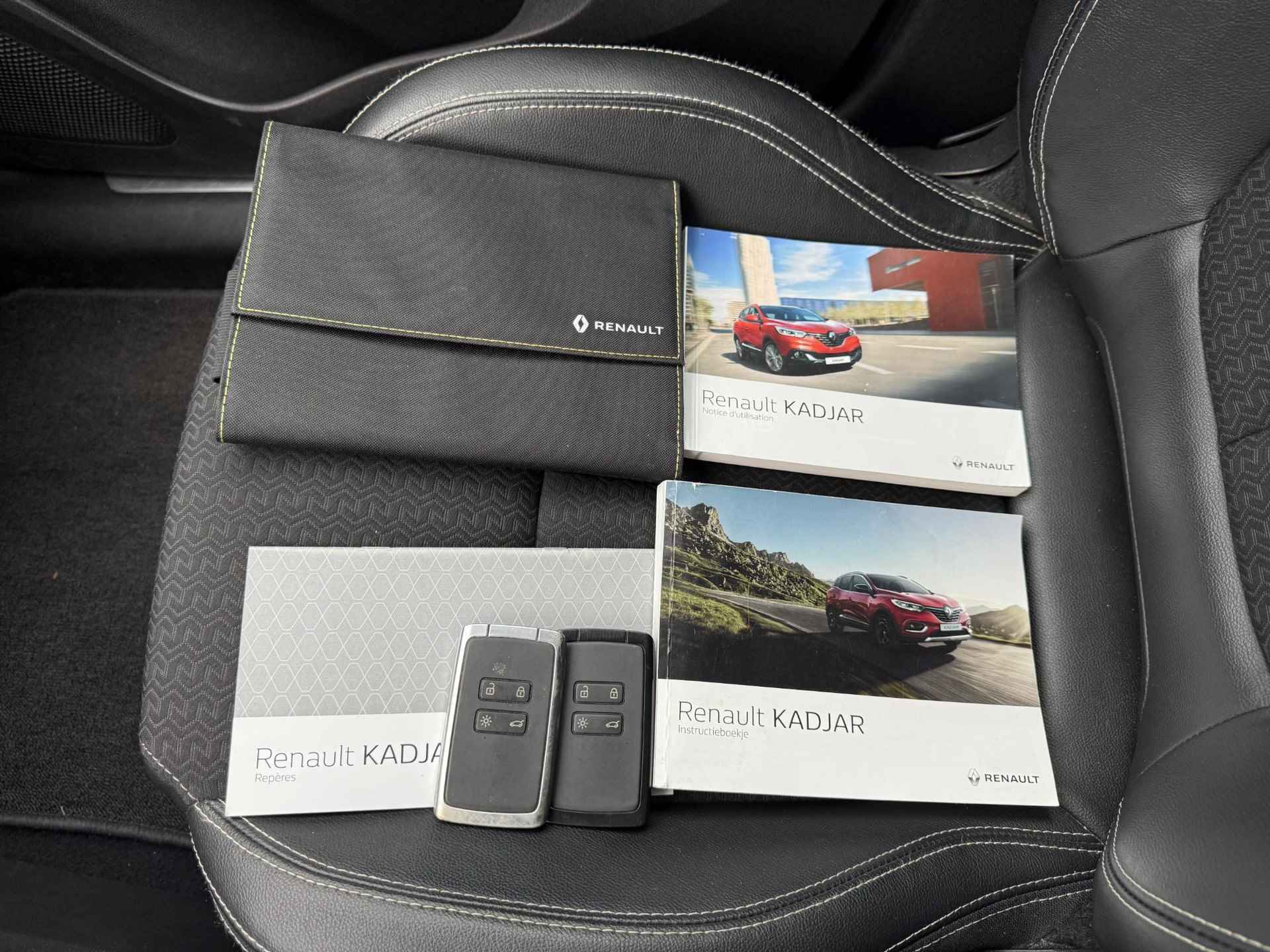 Renault Kadjar 1.3 TCe Intens / Navigatie / Trekhaak 1500kg Trekgewicht / Cruise Control / Camera / DAB / Bluetooth / Keyless Entry&Go - 5/39