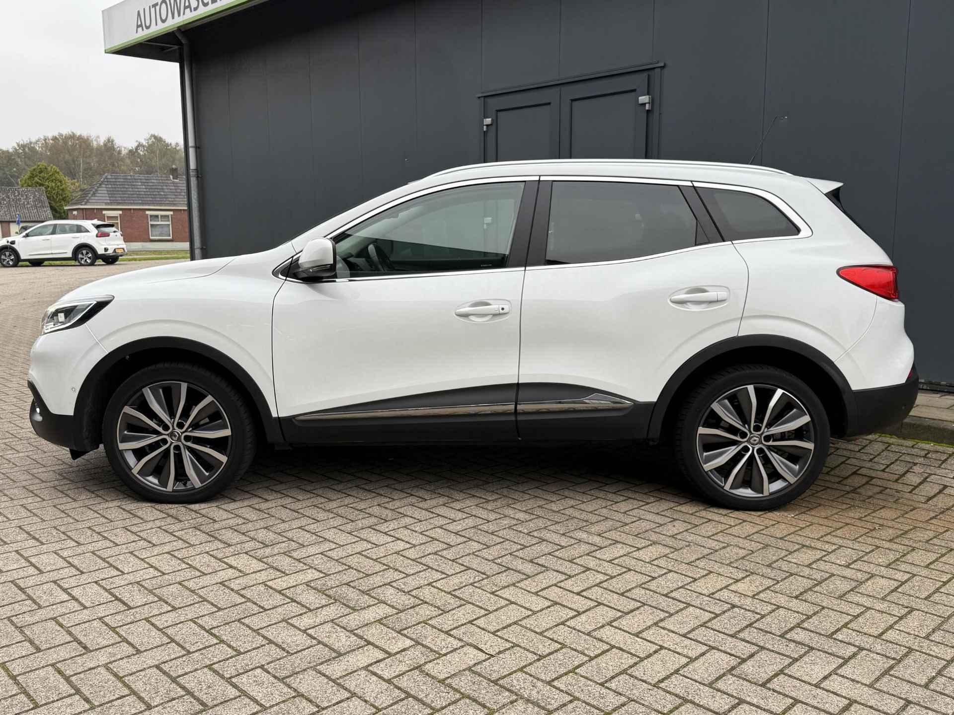 Renault Kadjar 1.3 TCe Intens / Navigatie / Trekhaak 1500kg Trekgewicht / Cruise Control / Camera / DAB / Bluetooth / Keyless Entry&Go - 12/39