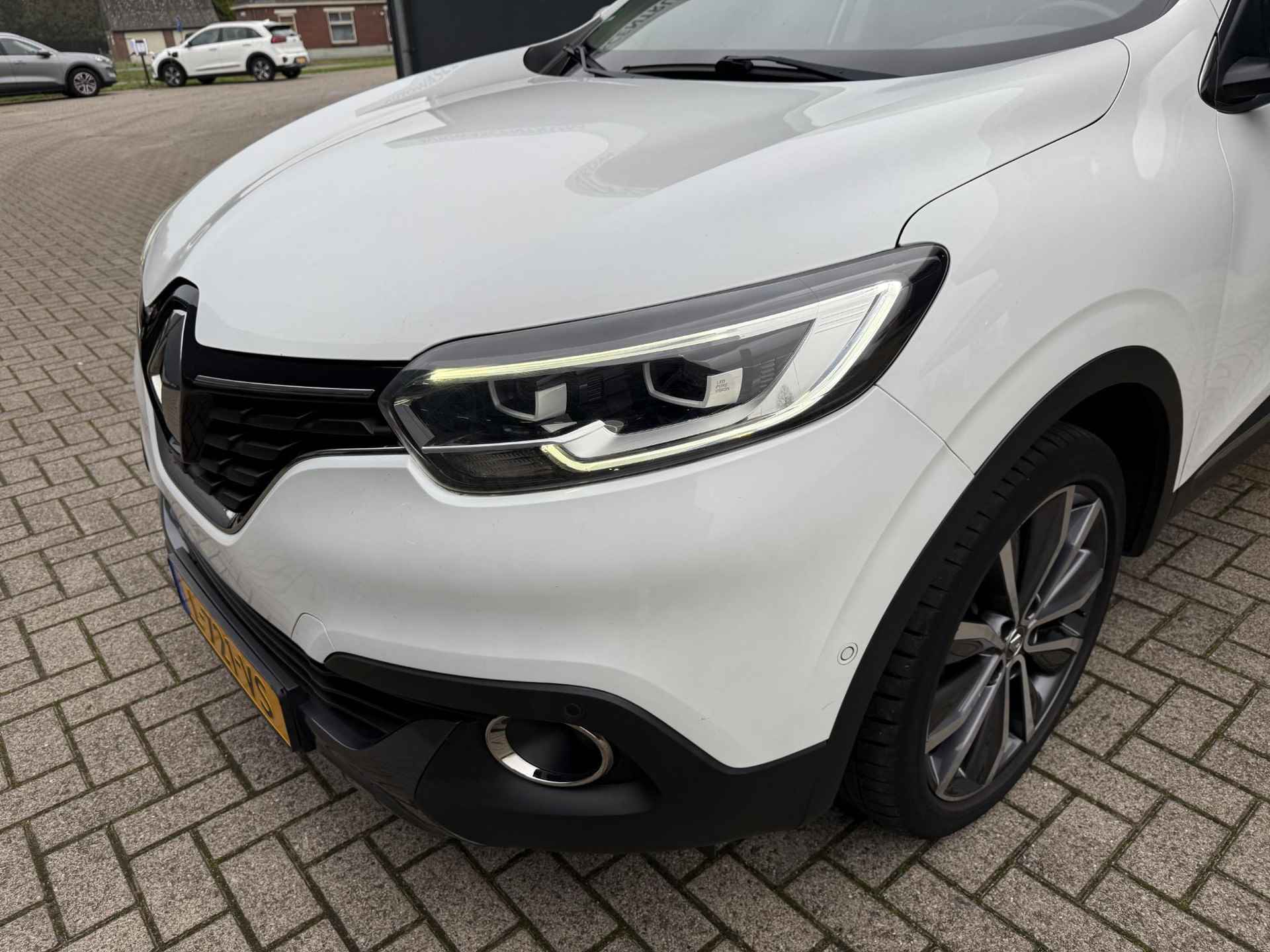 Renault Kadjar 1.3 TCe Intens / Navigatie / Trekhaak 1500kg Trekgewicht / Cruise Control / Camera / DAB / Bluetooth / Keyless Entry&Go - 35/39