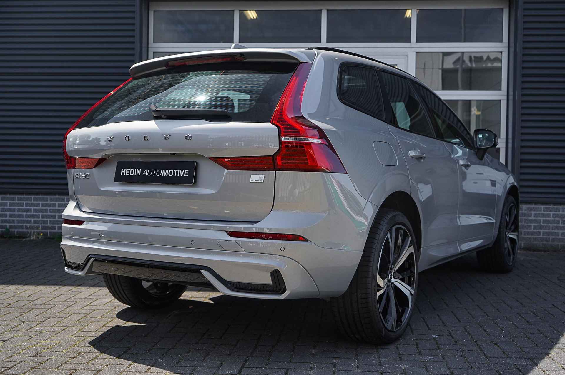 Volvo XC60 2.0 Recharge T6 AWD Ultimate Dark | Nappa Leder Sportstoelen | 21" inch Diamond Velgen | Harman / Kardon | Schuifdak | - 6/29