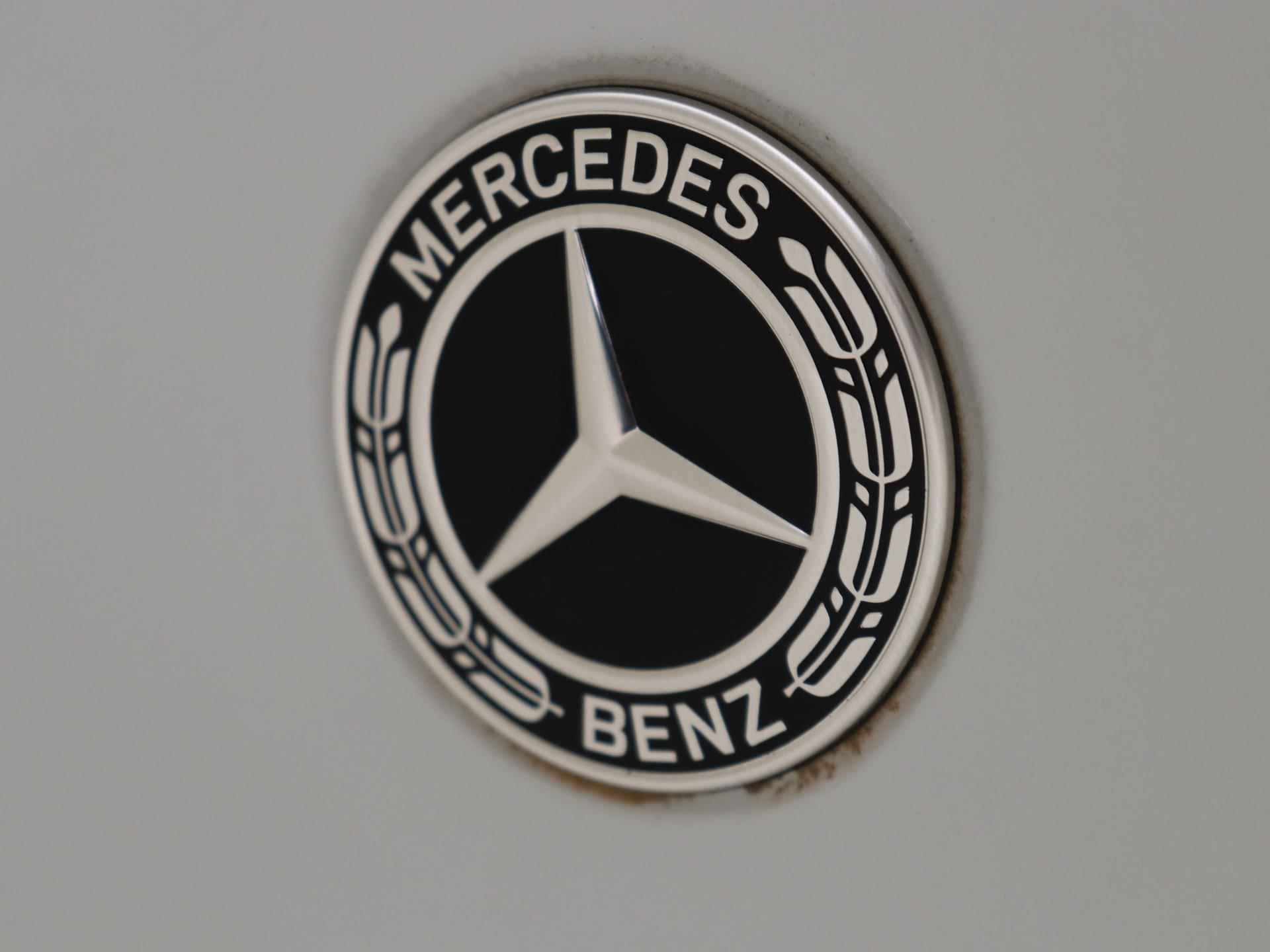 Mercedes-Benz EQB 300 4MATIC AMG-Line / Stoelverwarming / 360Graden-Camera / Memory-Stoelen / Panaroma-schuifdak / - 32/37