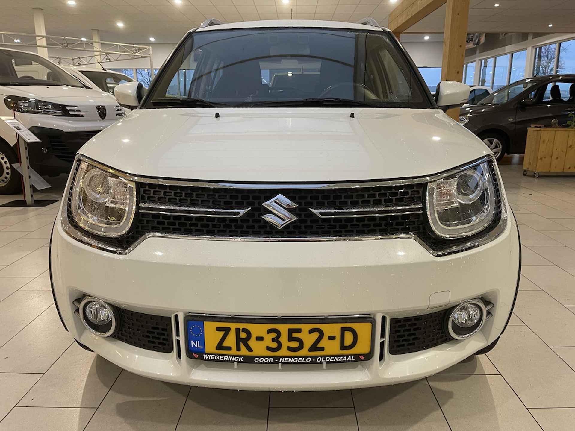 Suzuki Ignis 1.2 Stijl [SPECIAL EDITION | DEALER ONDERHOUDEN | 1E EIGENAAR] - 2/32