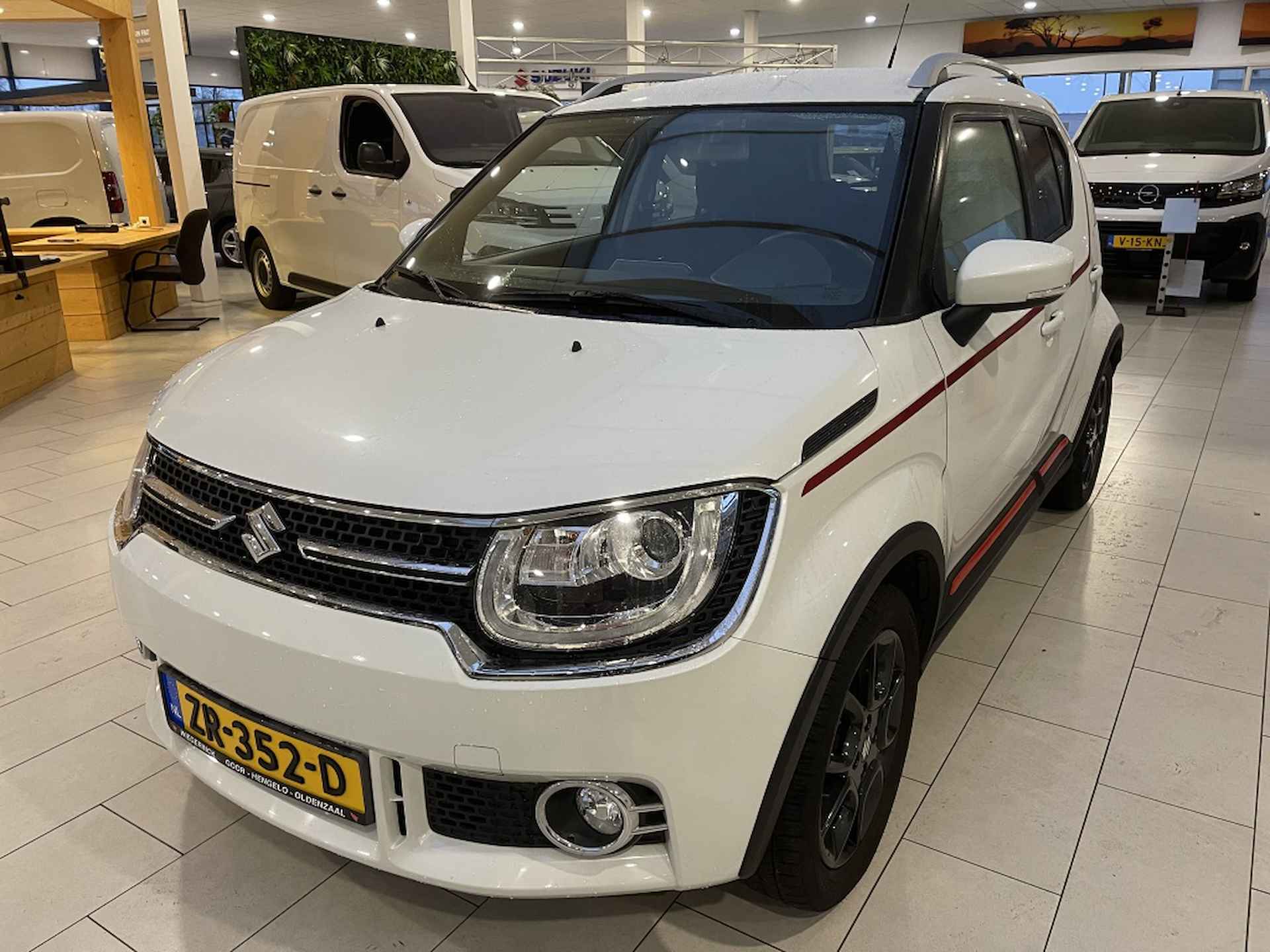 Suzuki Ignis 1.2 Stijl [SPECIAL EDITION | DEALER ONDERHOUDEN | 1E EIGENAAR] - 3/32