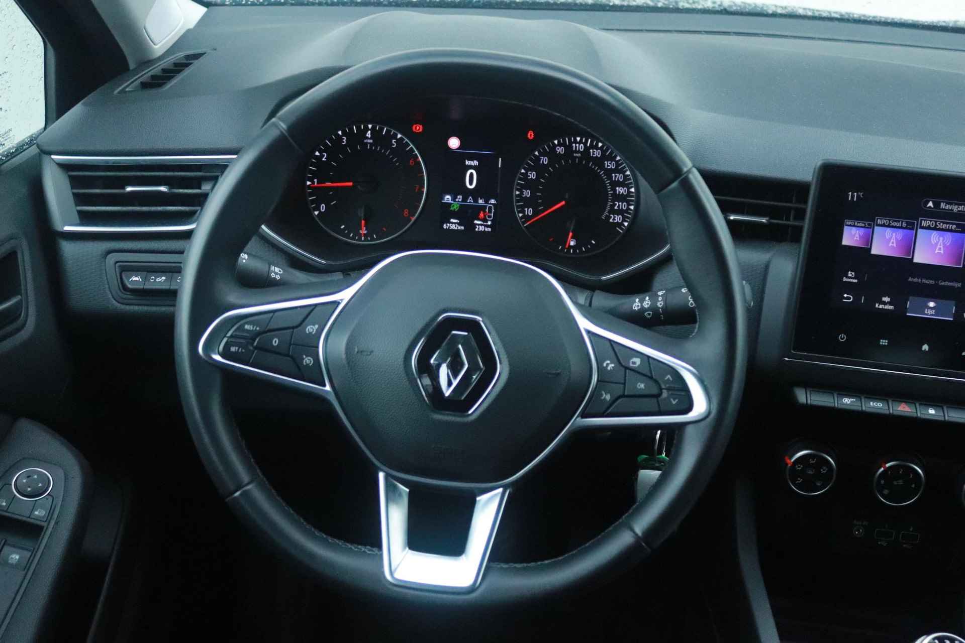 Renault Clio 1.0 TCe 100 Black Edition | Navi | Cruise | Apple Carplay / Android Auto | Trekhaak | P.Sensoren A. | Geen Import! - 25/42