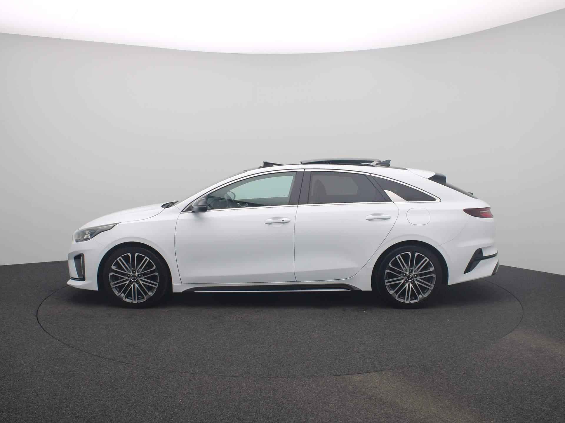 Kia ProCeed 1.4 T-GDI GT-PlusLine Automaat | Pano Dak | Stoelverwarming | Camera | Navi | Cruise | Clima - 44/47