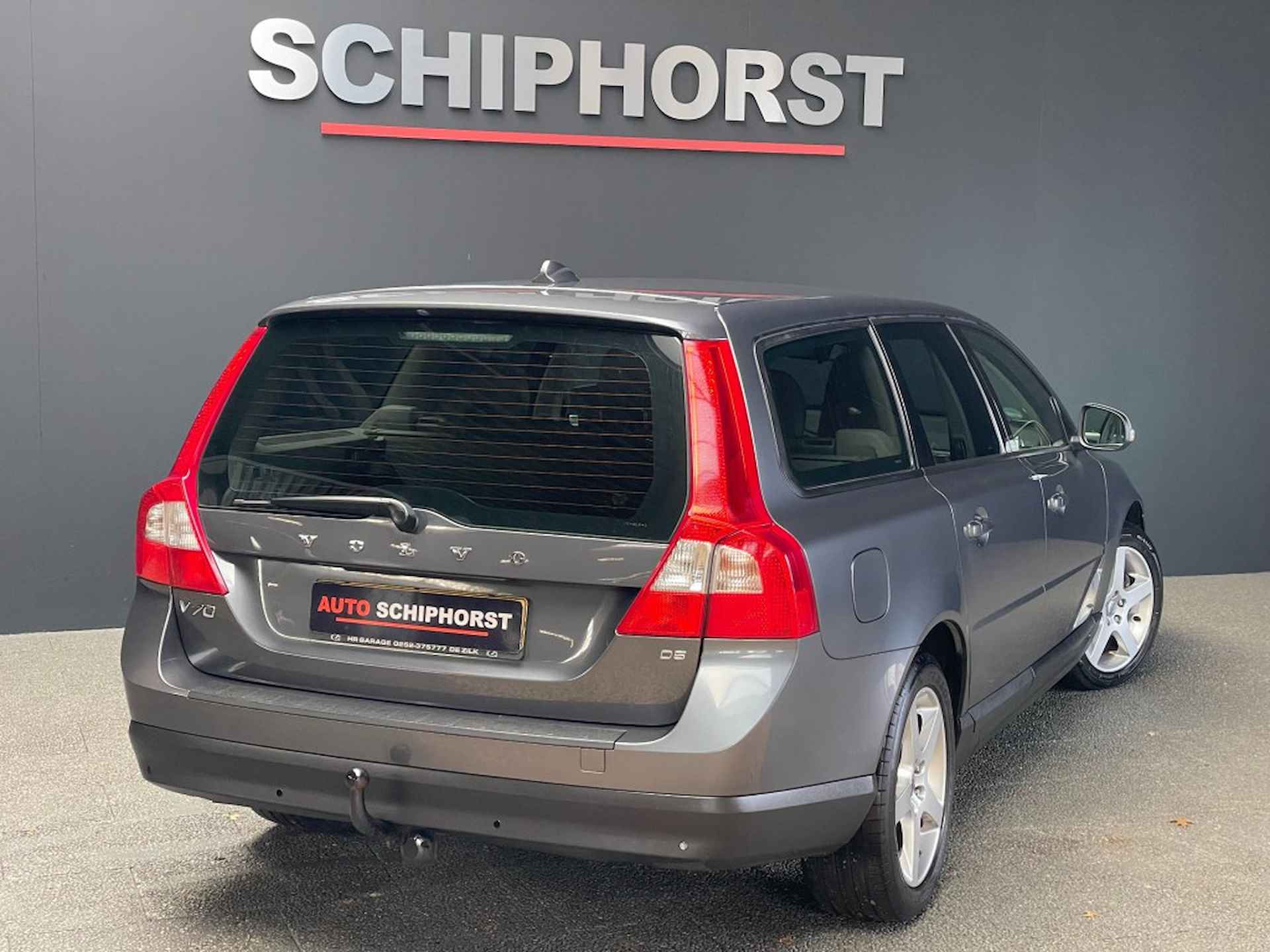 VOLVO V70 D5 185 pk /Leer/navi/trekhaak/kinetic - 16/32