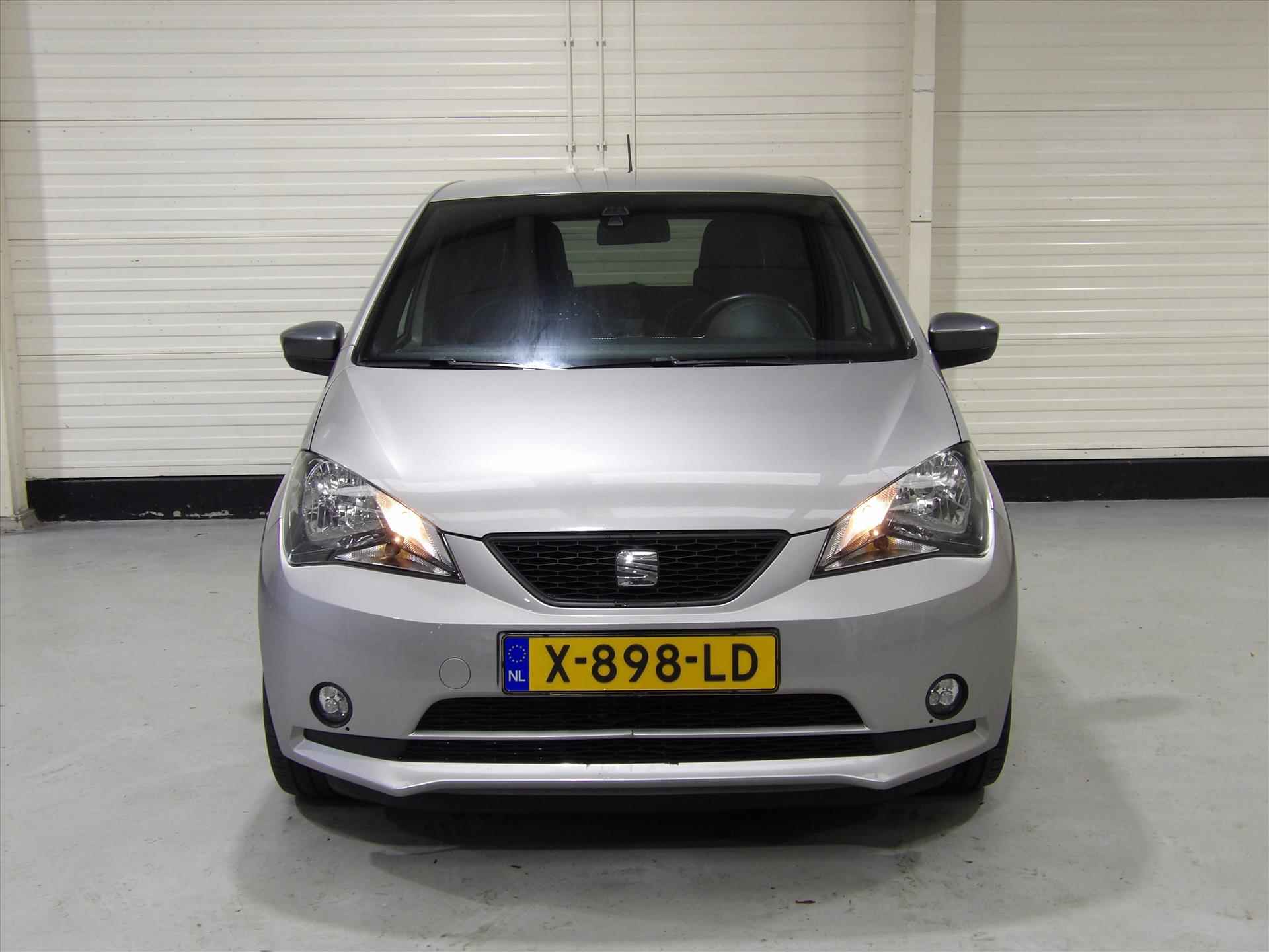 Seat Mii 1.0 MPI 75pk 5D Chic - 2/28