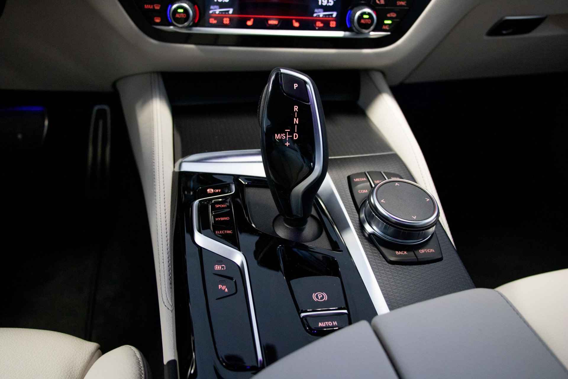 BMW 5 Serie Sedan 530e High Executive | Hifi system | Laserlight | Headup display | - 17/33