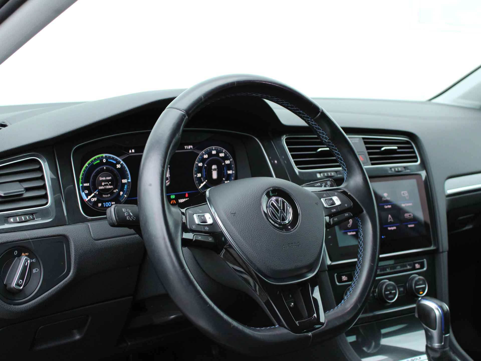 Volkswagen e-Golf e-Golf NL AUTO | VIRTUAL COCKPIT | LEDER | CAMERA | STOELVERW | SOH 94% - 22/24