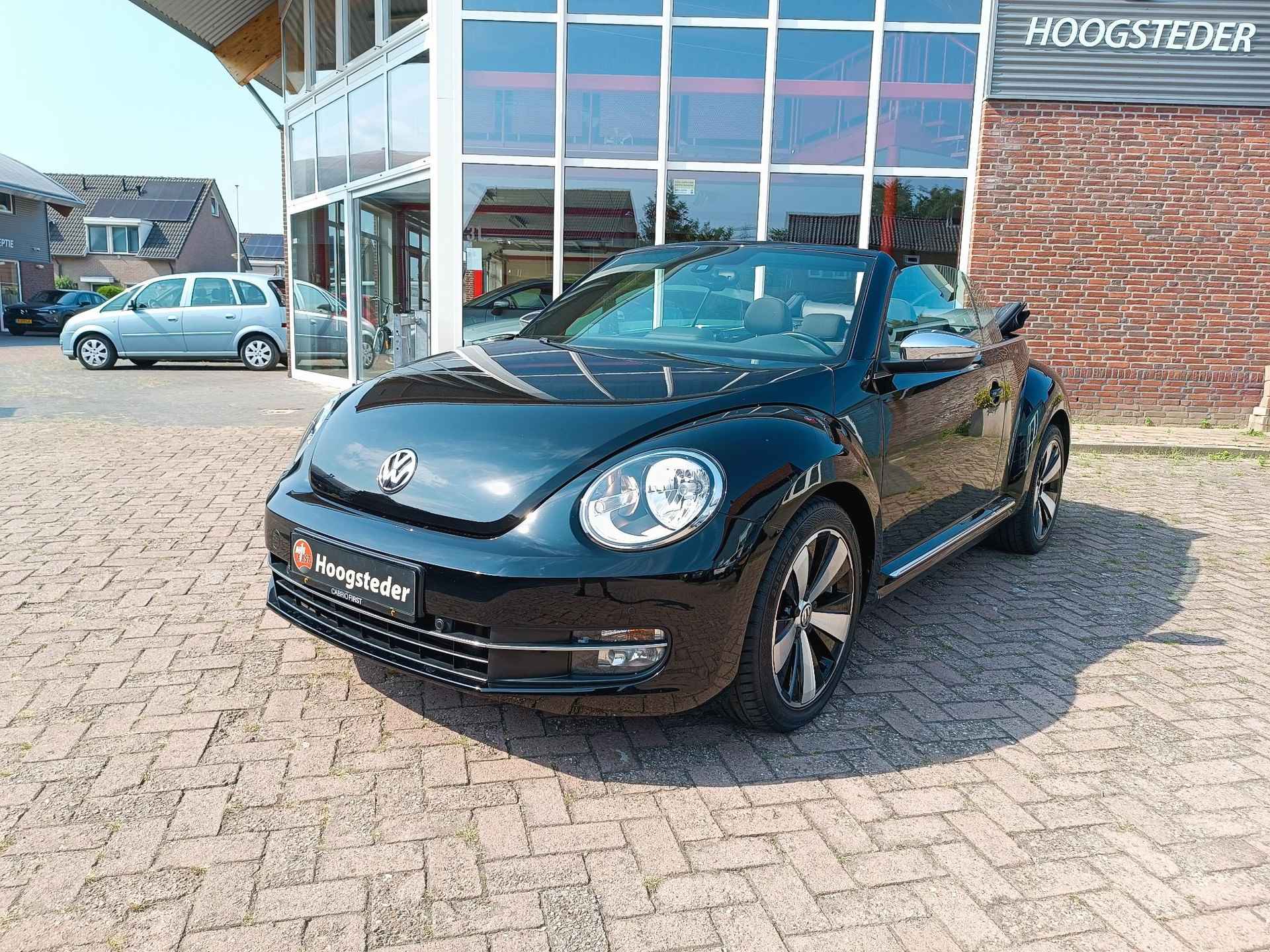 Volkswagen Beetle Cabrio 1.2 Tsi Exclusive, Navigatie, cruise, pdc - 25/32