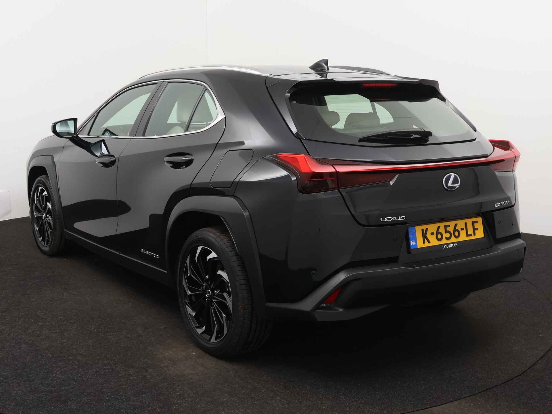 Lexus UX 300e Business Full Electric | Ivoor Leder + Stoelverwarming | - 17/46