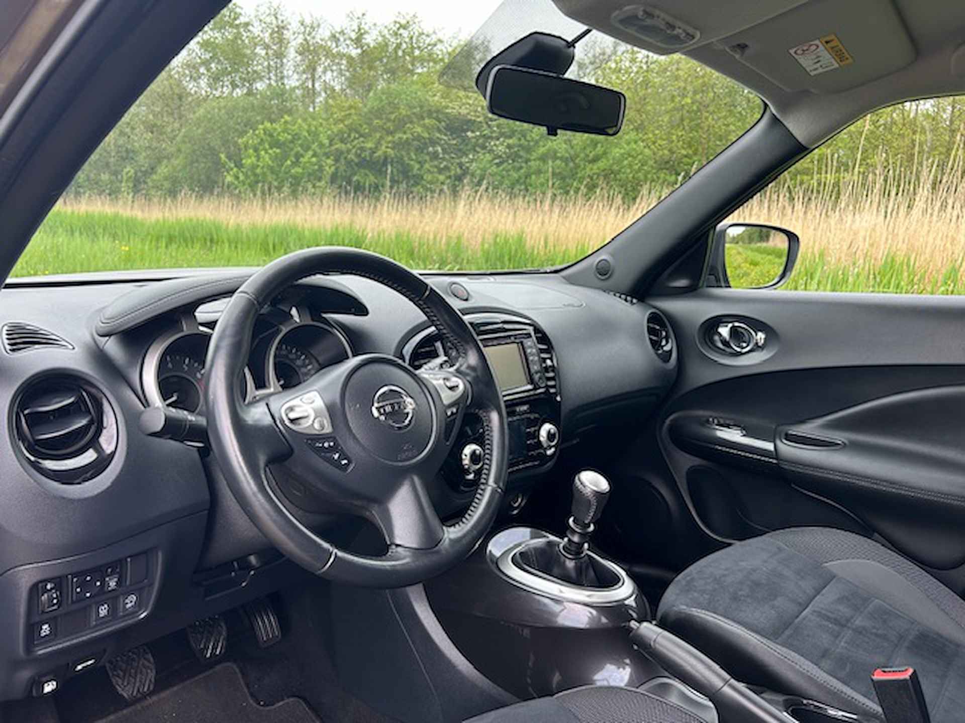 NISSAN Juke 1.2 DIG-T 115pk 2WD N-Connecta | Navigatie | Camera  | Climate control | Half leder - Alcantara | Keyless entry | NAP | Rijklaar prijs! - 11/24