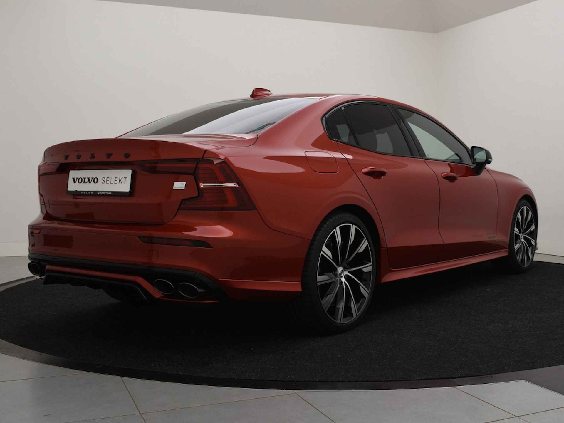 Volvo S60 T6 PLUG-IN HYBRID LONG RANGE PLUS DARK HEICO BODYKIT SCHUIFDAK 2 - 3/35