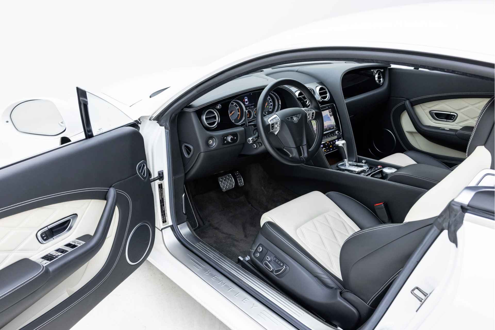 2014 Bentley Continental GT V8 Mulliner - 9/38