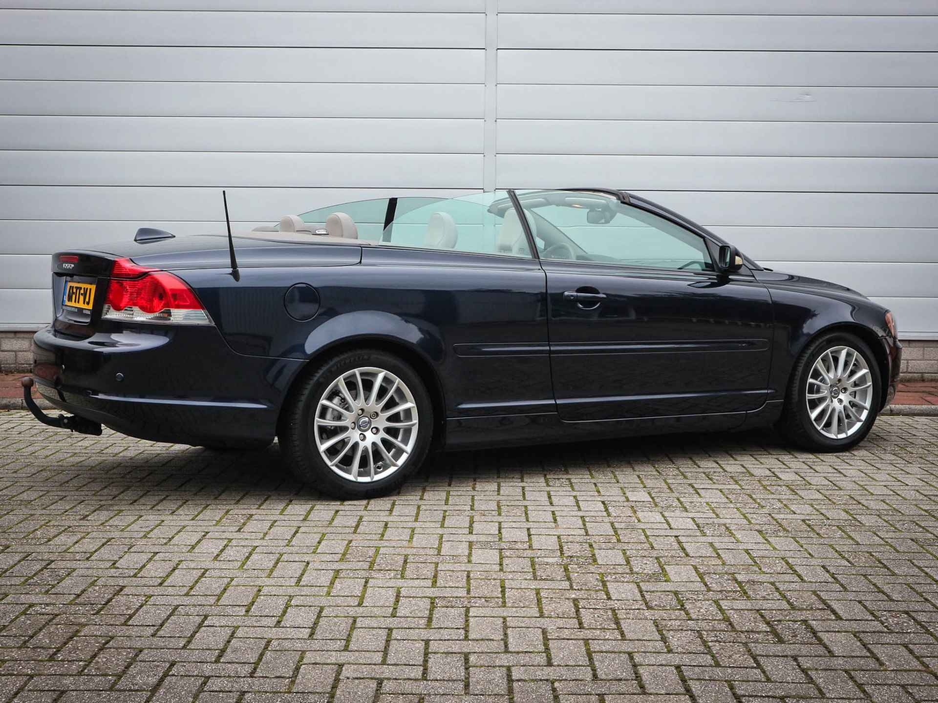 Volvo C70 Convertible 2.4 Momentum | Clima | Cruise | Navi | Pdc | 17 Inch | Youngtimer | In unieke staat |  Nederlandse auto | - 6/51