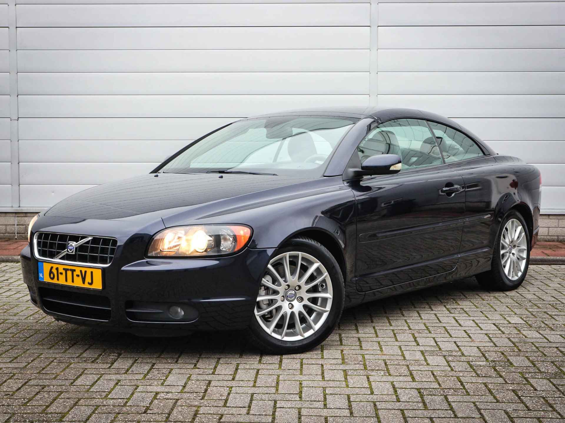 Volvo C70 Convertible 2.4 Momentum | Clima | Cruise | Navi | Pdc | 17 Inch | Youngtimer | In unieke staat |  Nederlandse auto | - 11/51