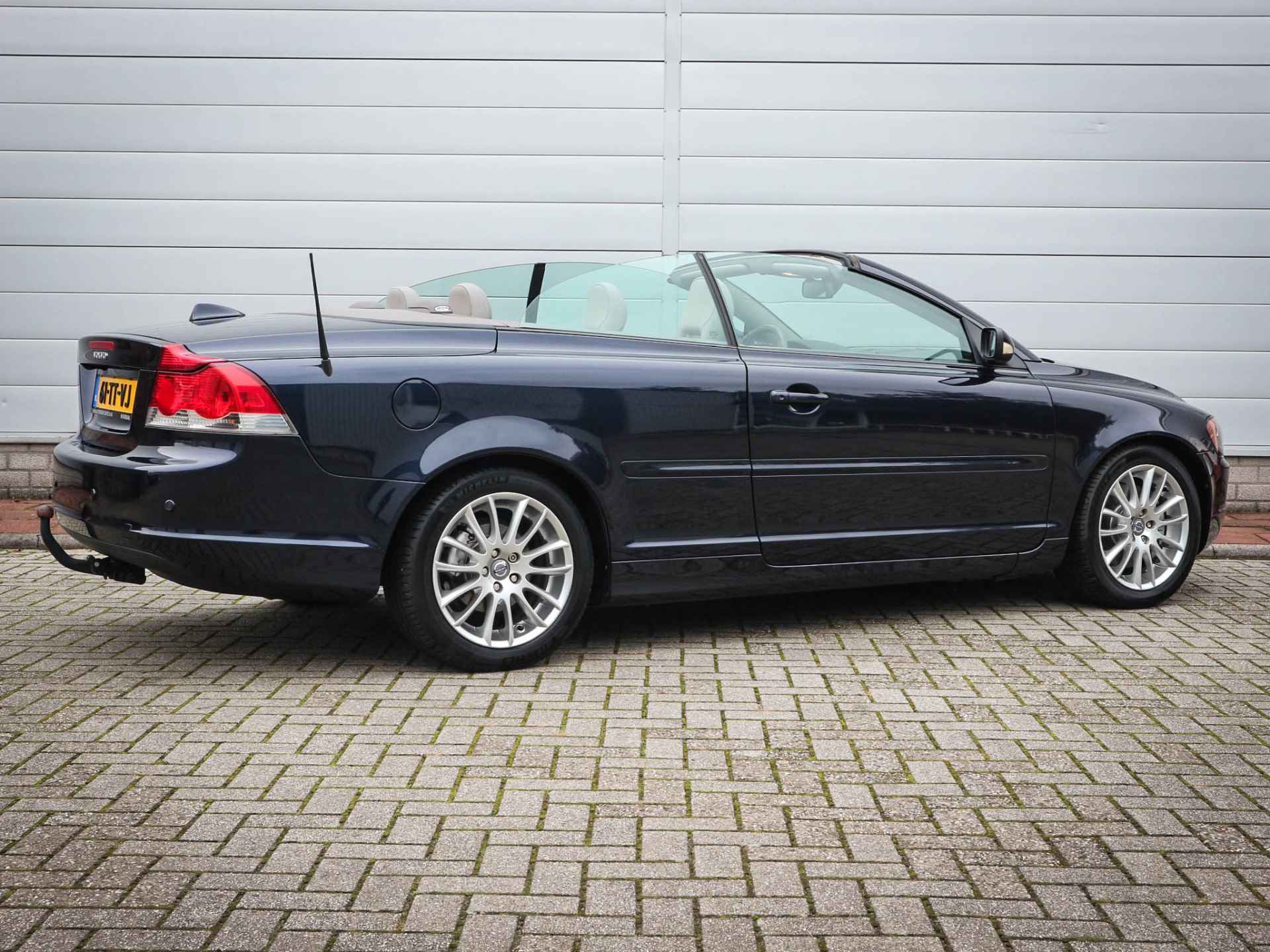 Volvo C70 Convertible 2.4 Momentum | Clima | Cruise | Navi | Pdc | 17 Inch | Youngtimer | In unieke staat |  Nederlandse auto | - 17/51