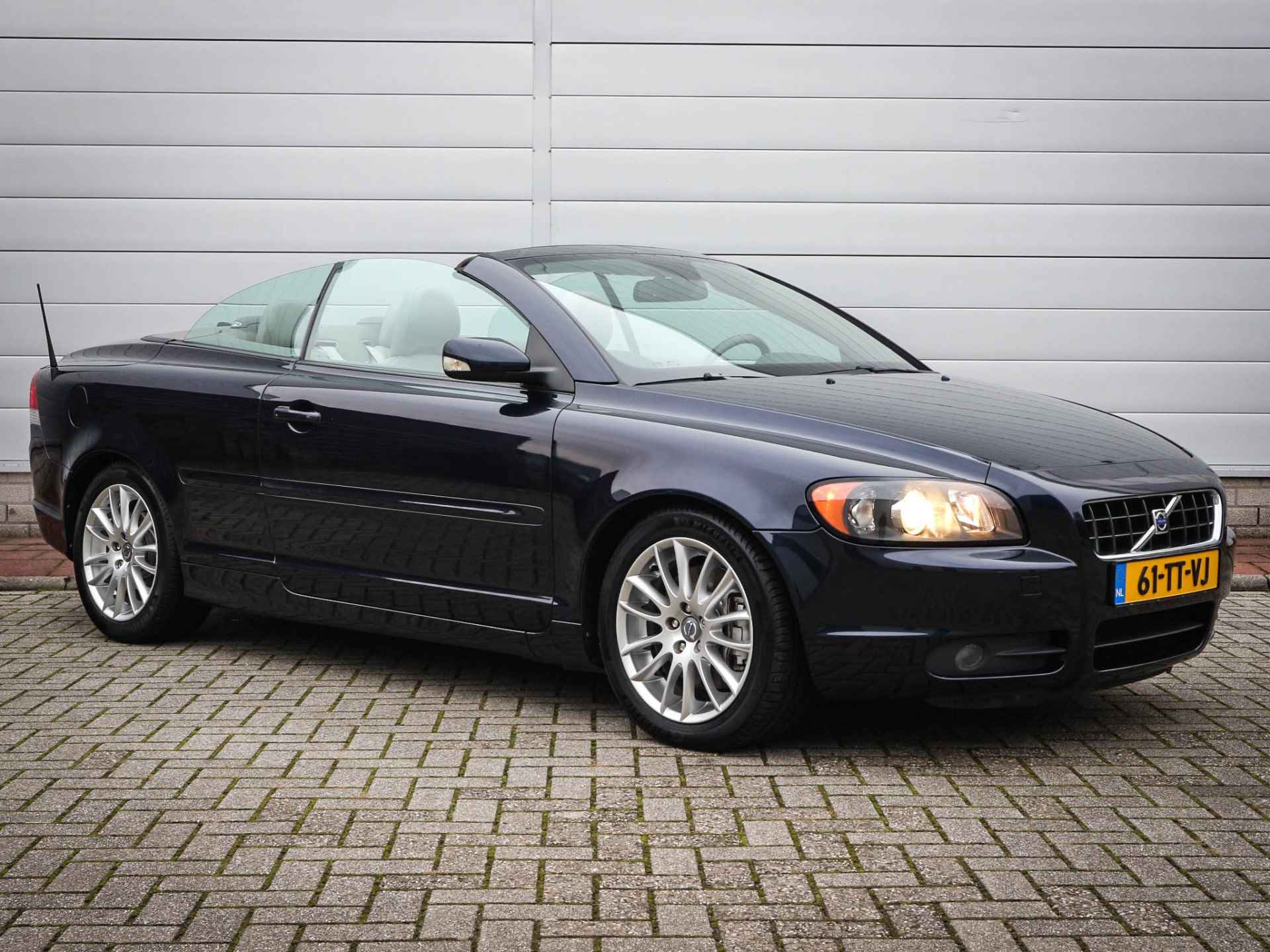 Volvo C70 Convertible 2.4 Momentum | Clima | Cruise | Navi | Pdc | 17 Inch | Youngtimer | In unieke staat |  Nederlandse auto | - 20/51