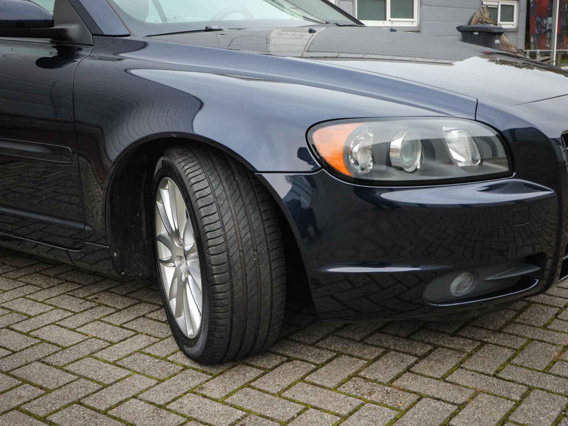 Volvo C70 Convertible 2.4 Momentum | Clima | Cruise | Navi | Pdc | 17 Inch | Youngtimer | In unieke staat |  Nederlandse auto | - 29/51