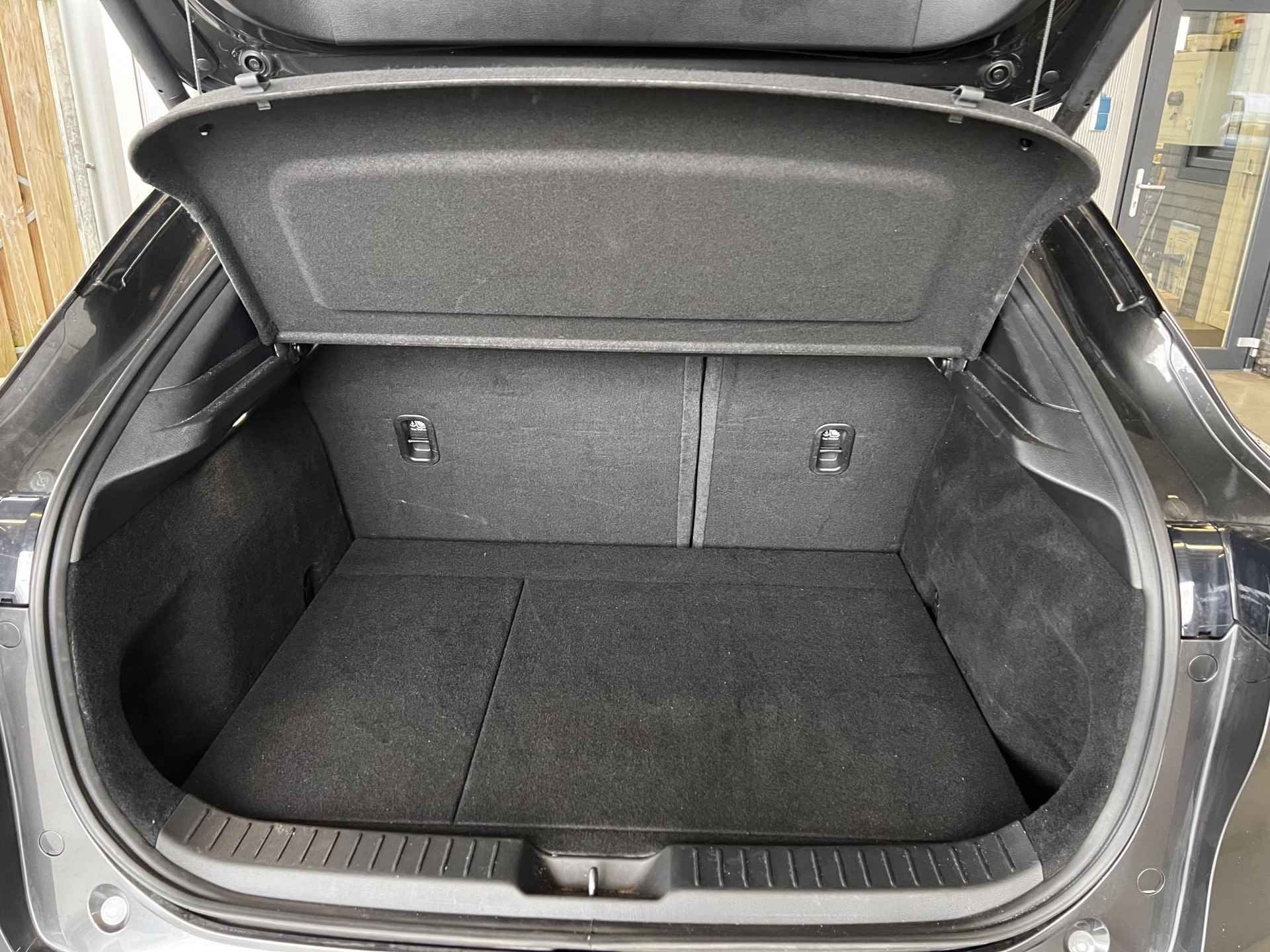 Mazda CX-30 2.0 e-SkyActiv-G M Hybrid Sportive | BOSE | Carplay | Camera | All-in rijklaarprijs - 27/45