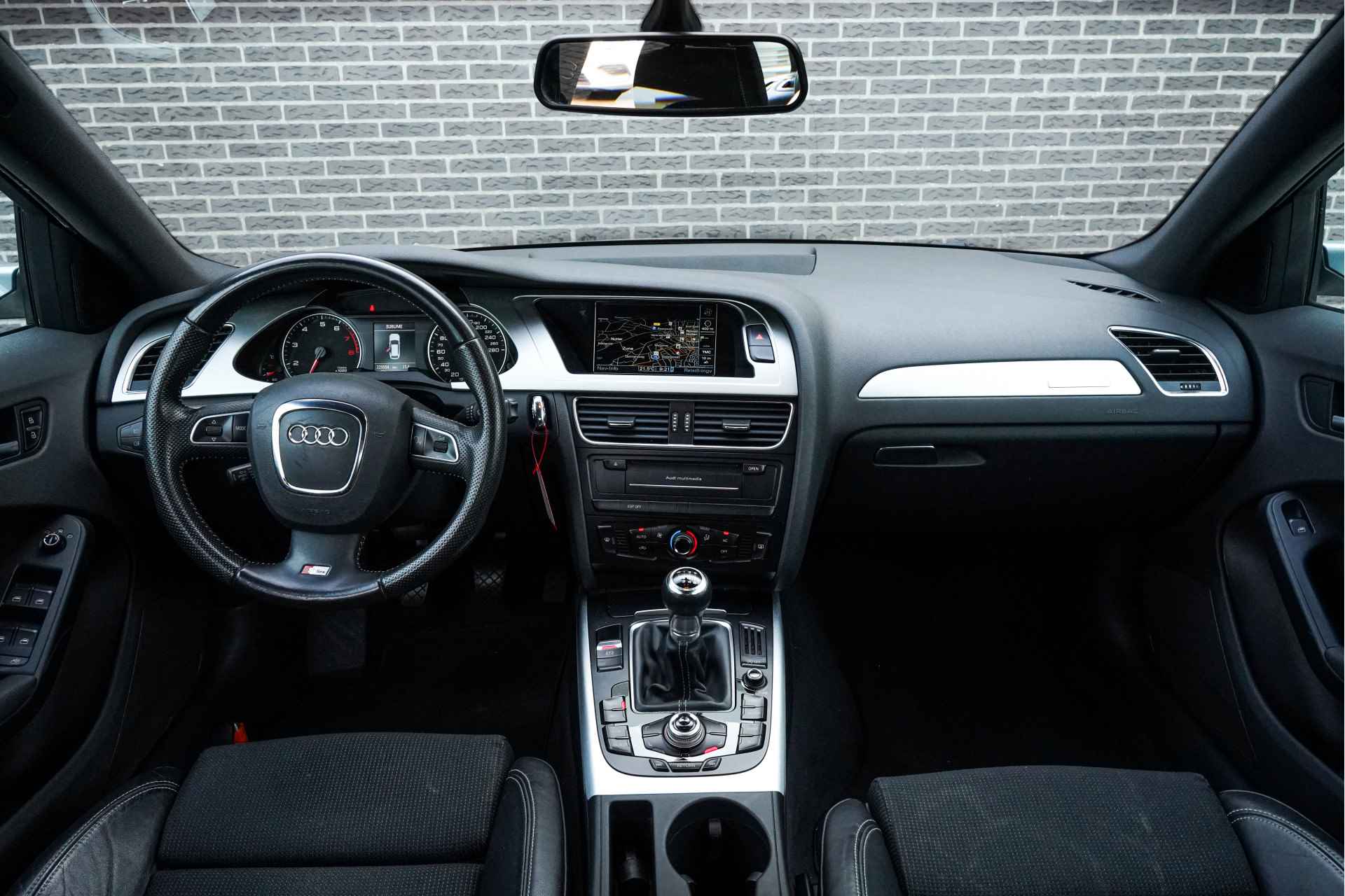 Audi A4 Avant 2.0 TFSI quattro S edition | S-line exterieur | Sportstoelen - 2/29