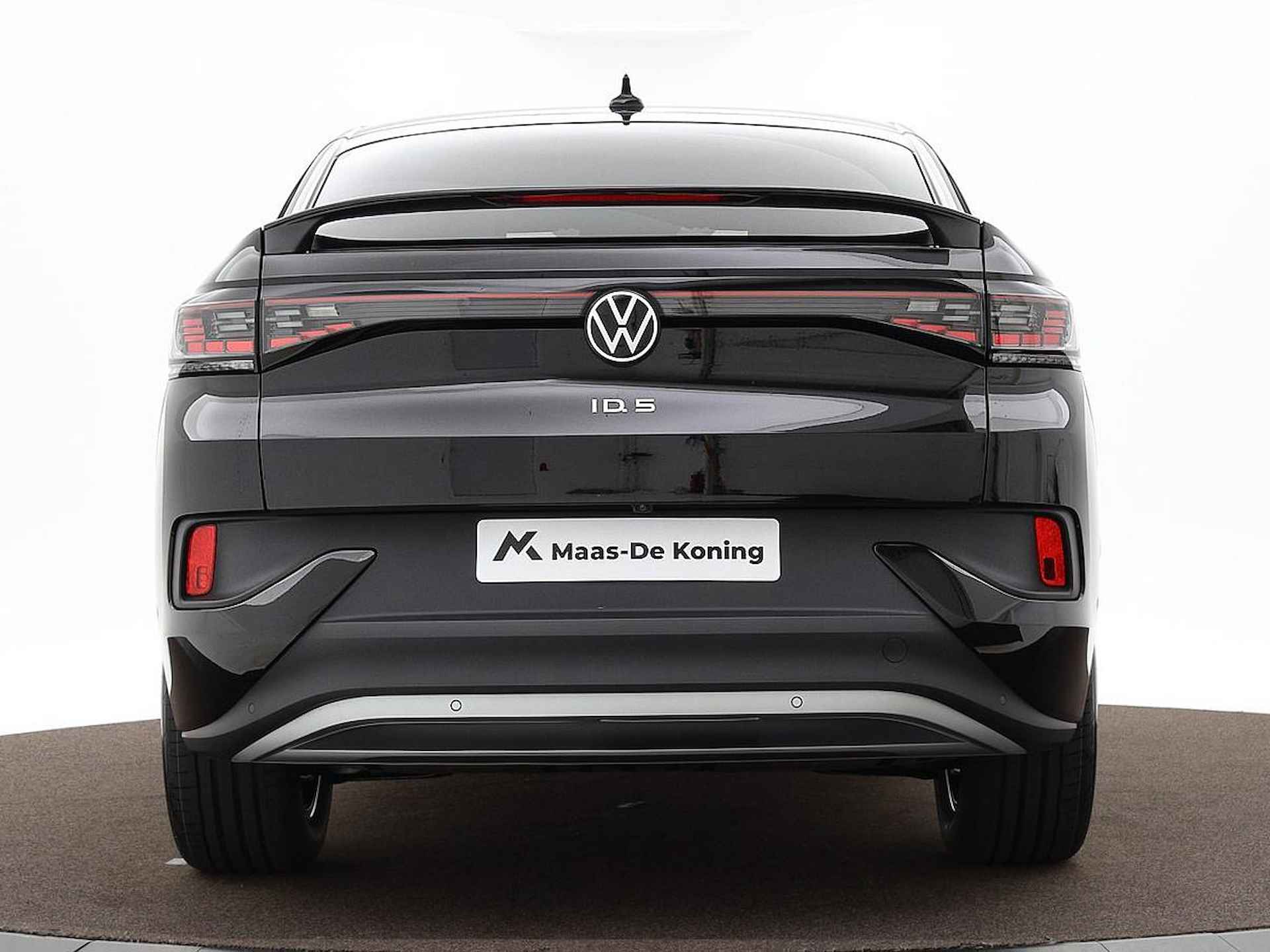 Volkswagen ID.5 Pro Business 77 kWh accu, 210 kW / 286 pk SUV Elek · Incl. Voorraadkorting - 22/35