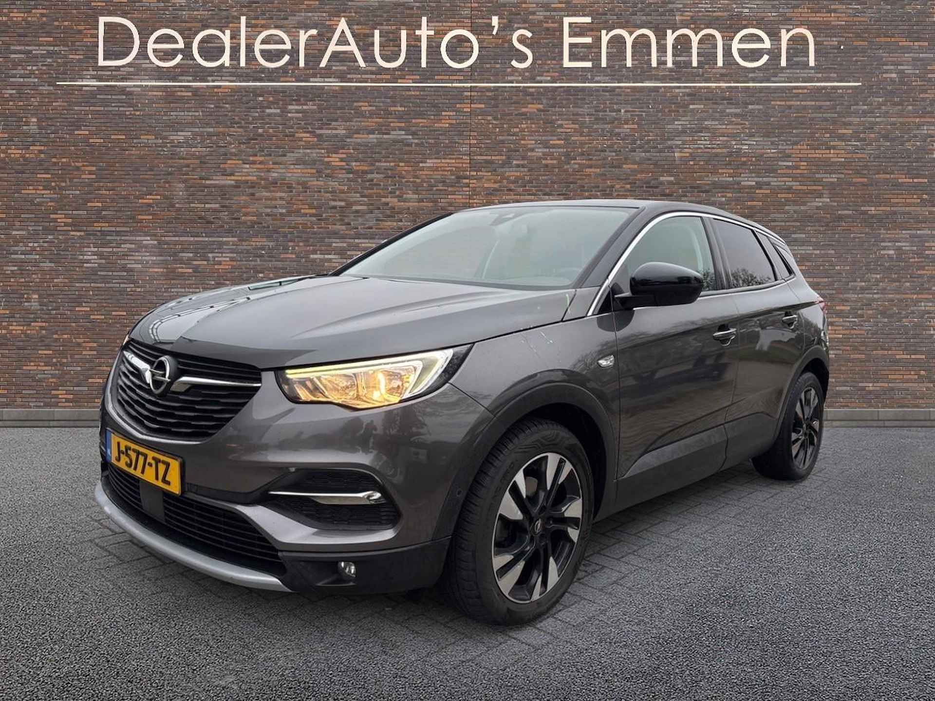 Opel Grandland X 1.2 Turbo Innovation - 2/14